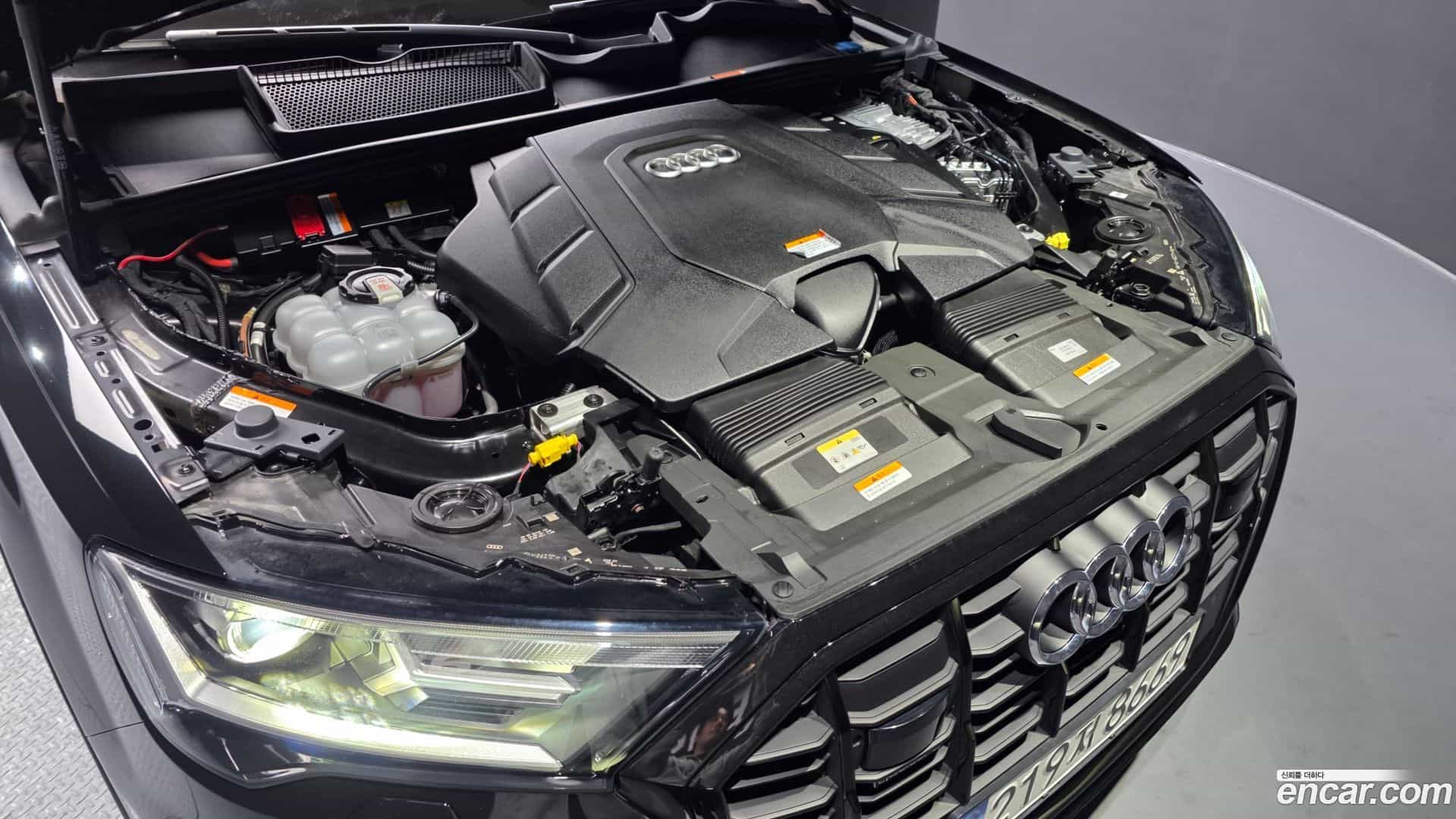 Q7 Audi 2022.11-INNER-006
