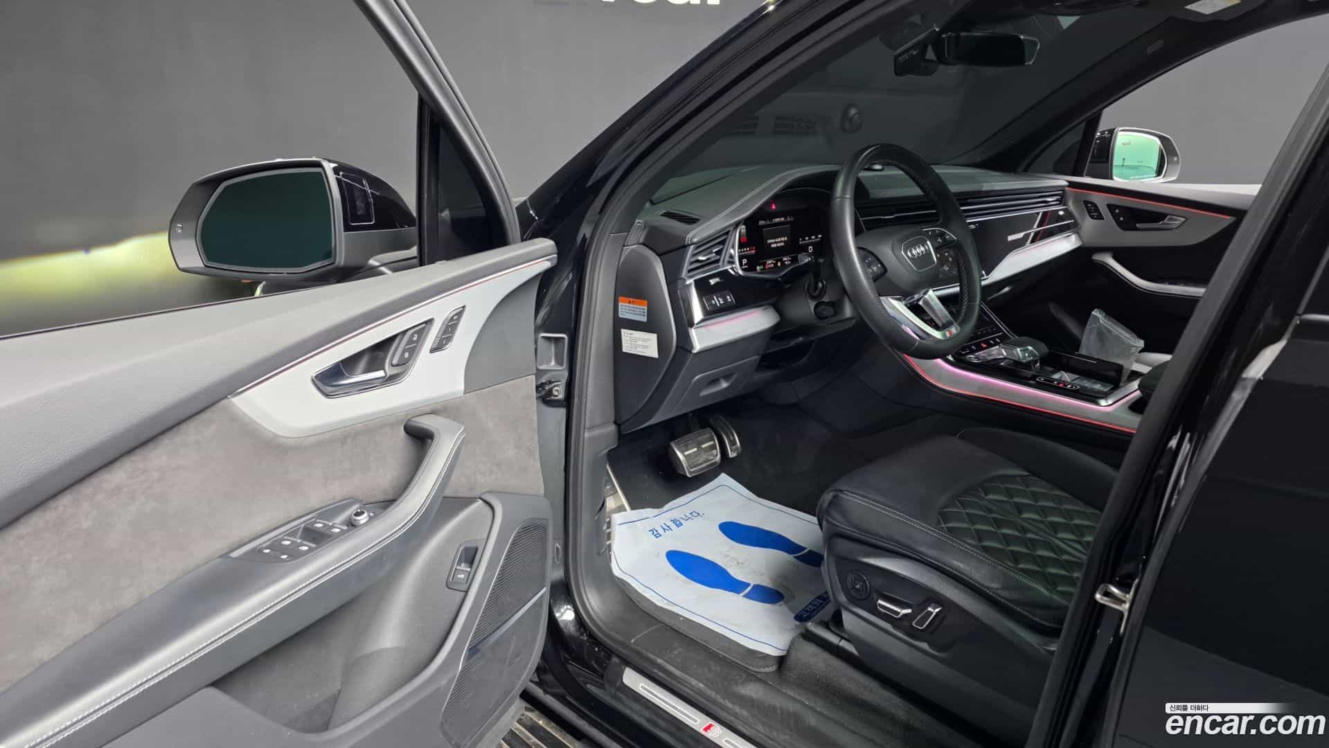 Q7 Audi 2022.11-INNER-010