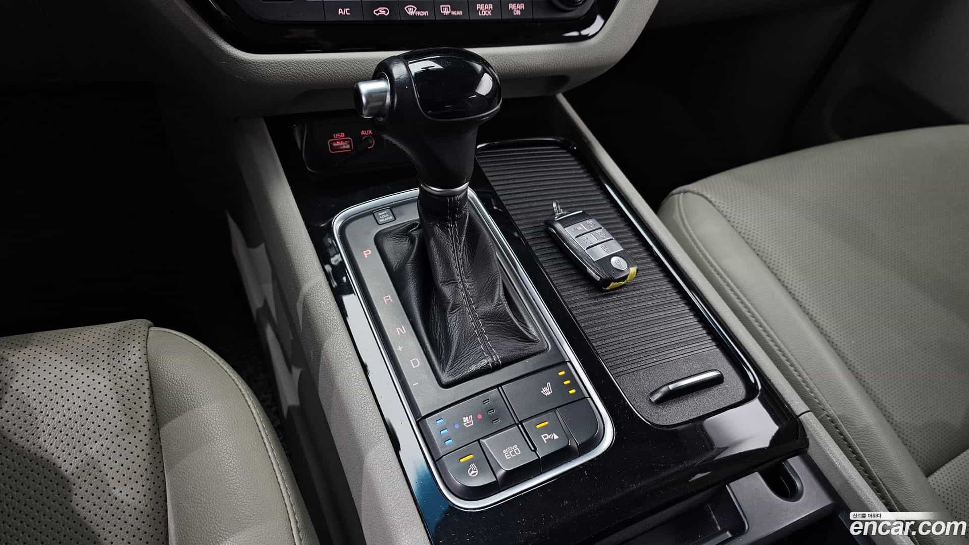 Canival Kia 2015.2-INNER-009