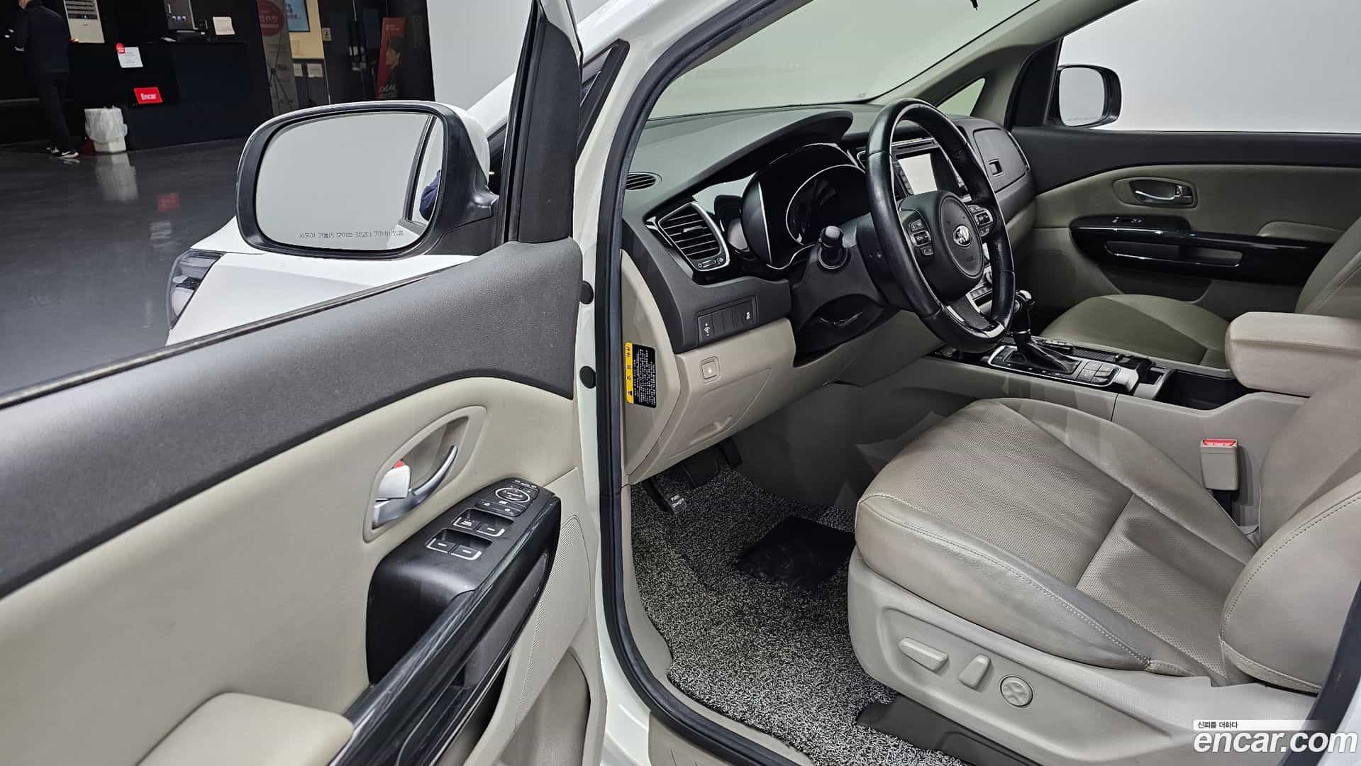 Canival Kia 2015.2-OPTION-015