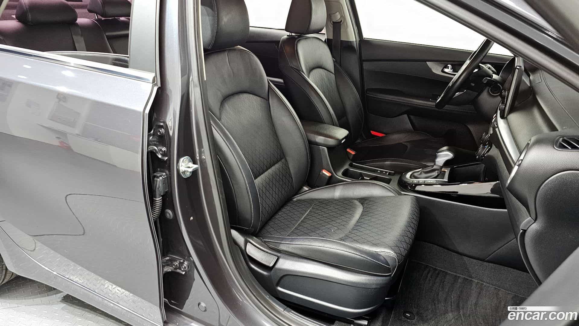 K3 Kia 2021.6-INNER-010