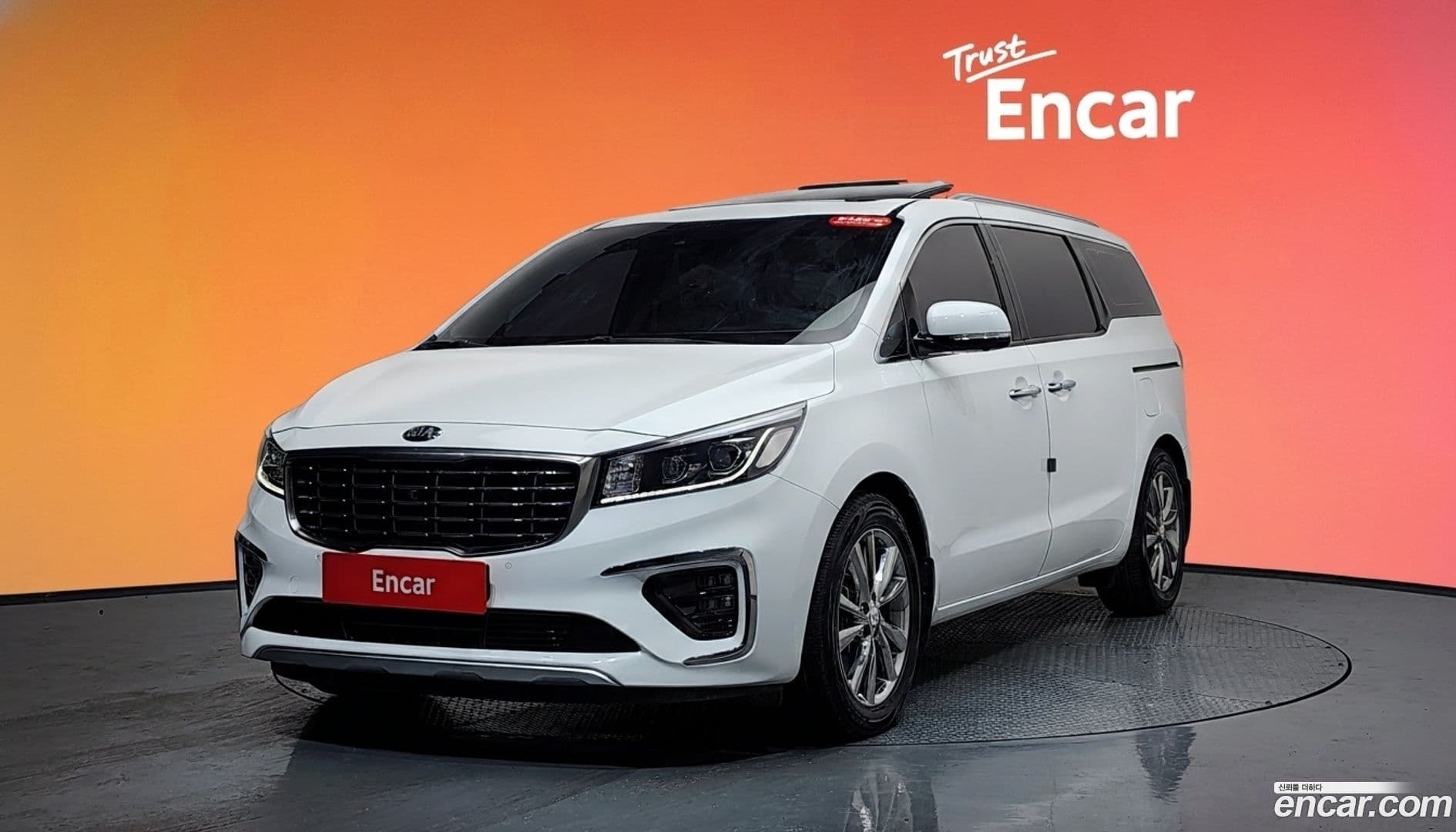Main__Slider__Photo:Canival Kia 2019.10-0