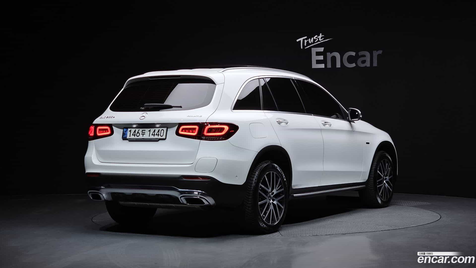 GLC-Class Mercedes-Benz 2021.1-OUTER-002