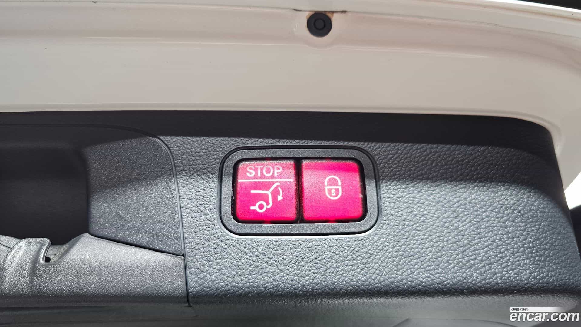 GLC-Class Mercedes-Benz 2021.1-OPTION-024