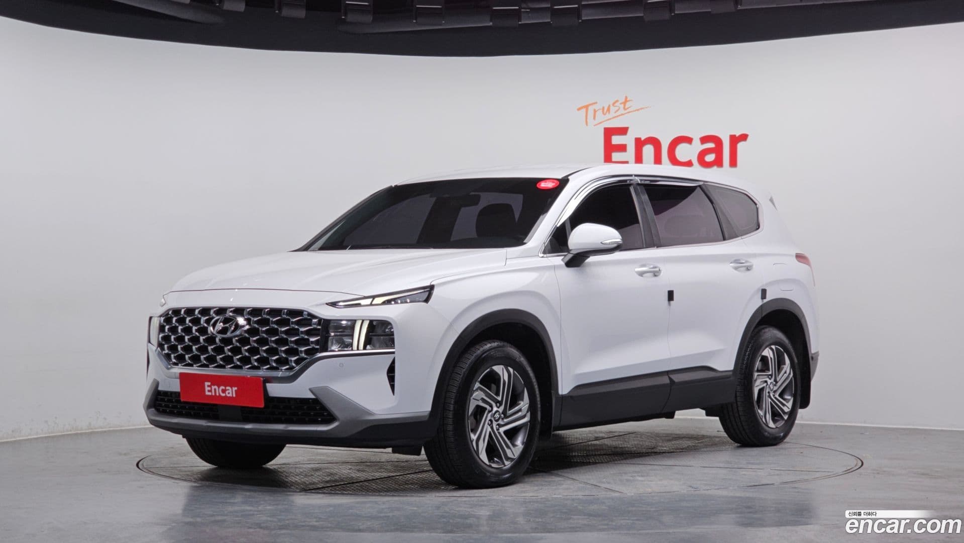 Main__Slider__Photo:Santafe Hyundai 2020.9-0