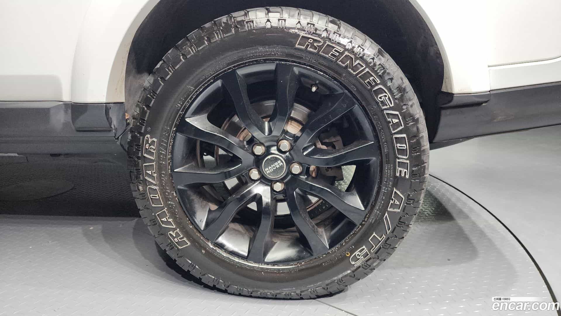 Discovery Land Rover 2016.11-OUTER-005