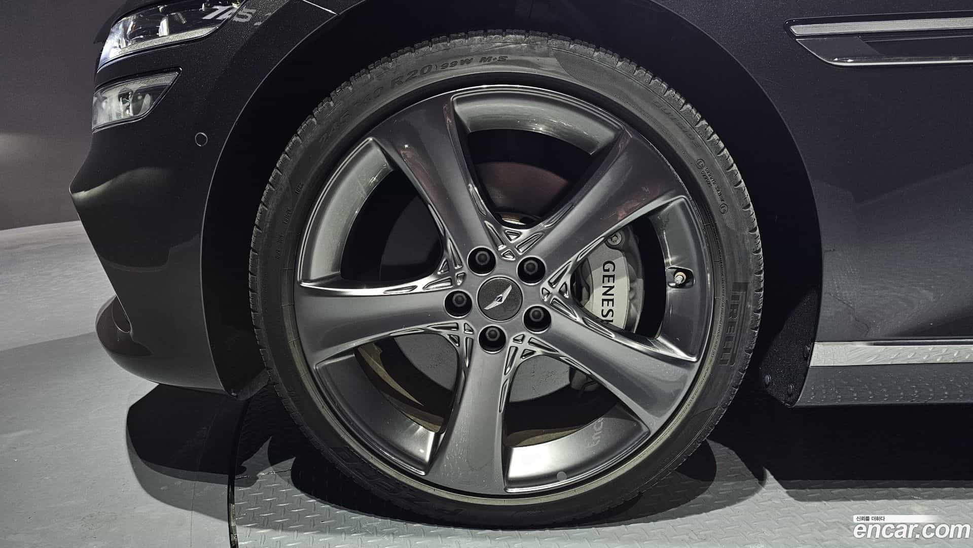 G80 Genesis 2022.10-OUTER-005