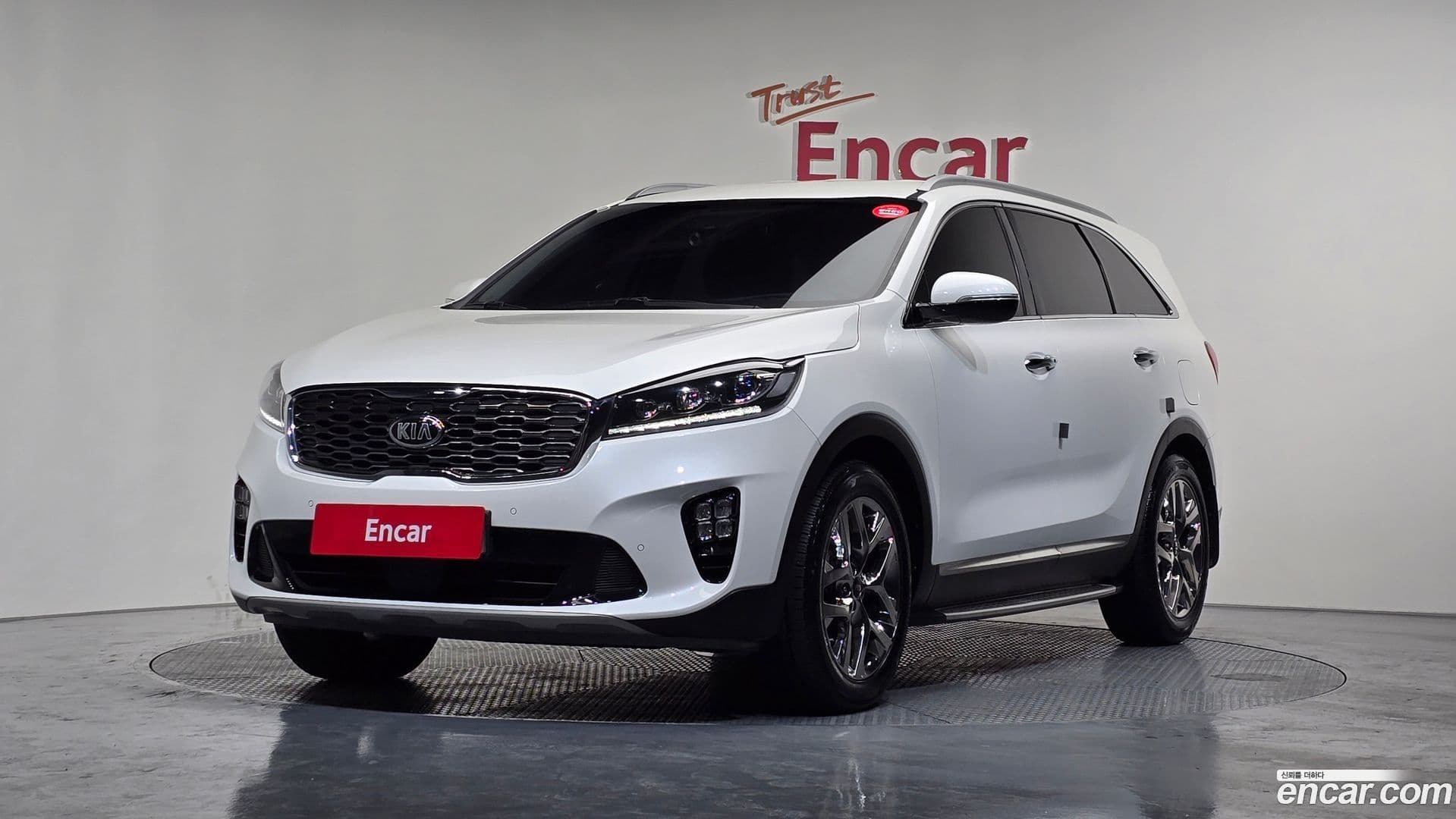 Main__Slider__Photo:Sorento Kia 2019.7-0