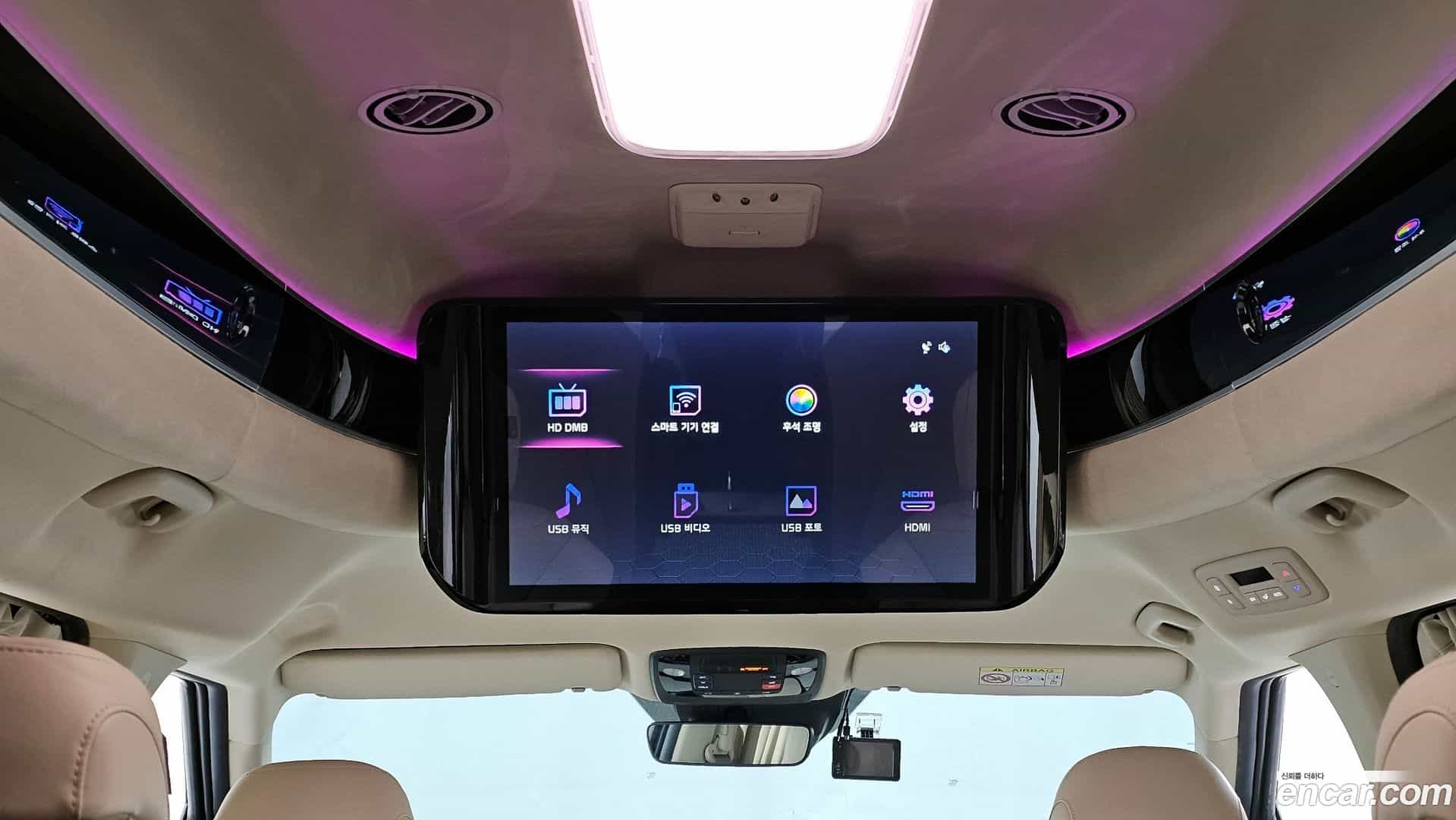 Canival Kia 2022.6-OPTION-023