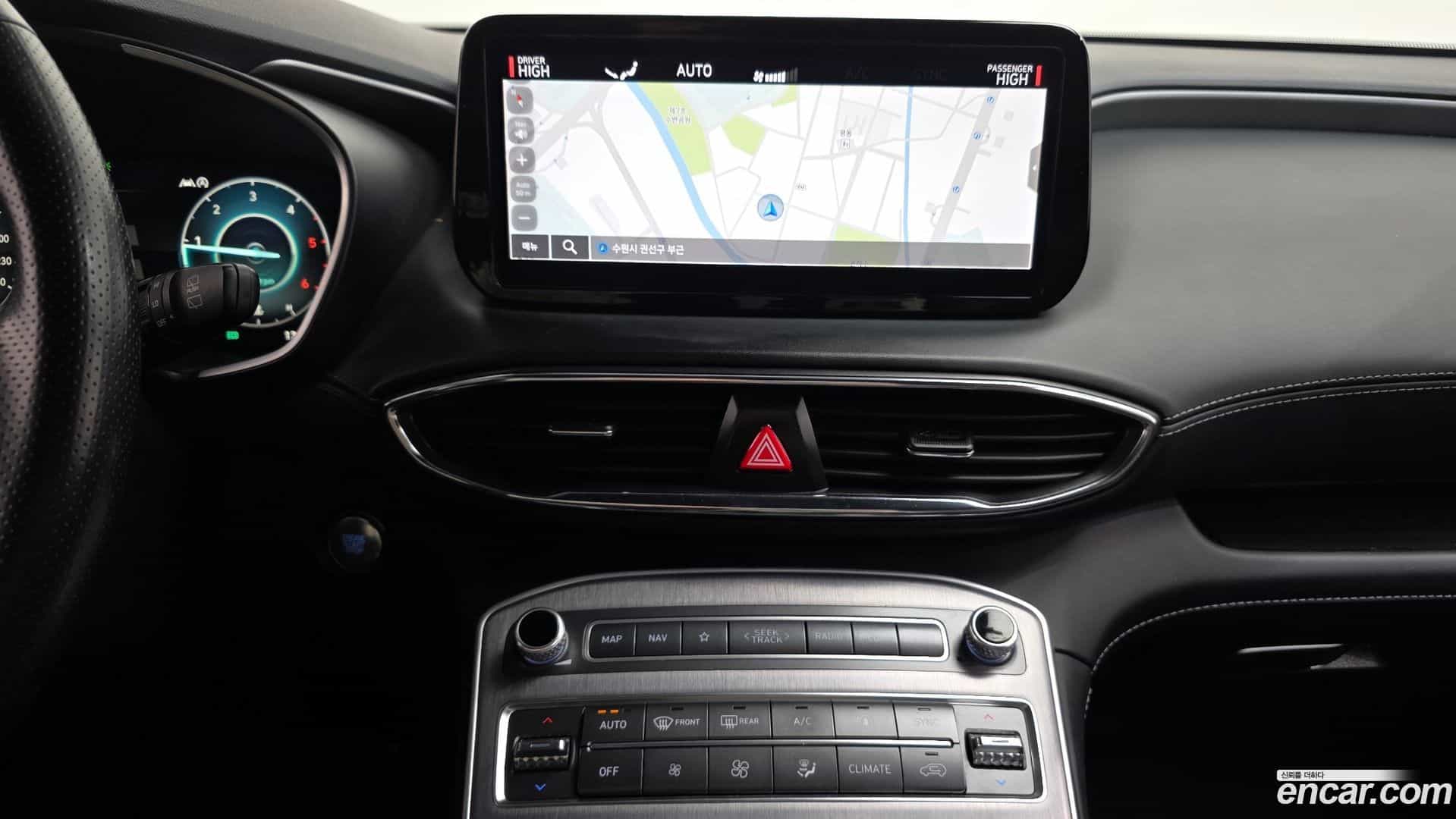Santafe Hyundai 2021.1-OPTION-018