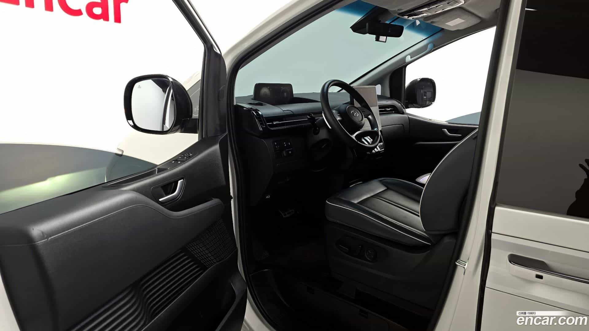 Staria Hyundai 2021.11-INNER-010