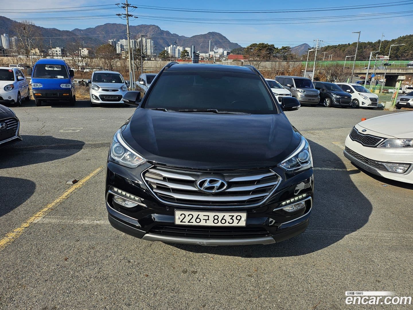 Main__Slider__Photo:Santafe Hyundai 2017.10-0