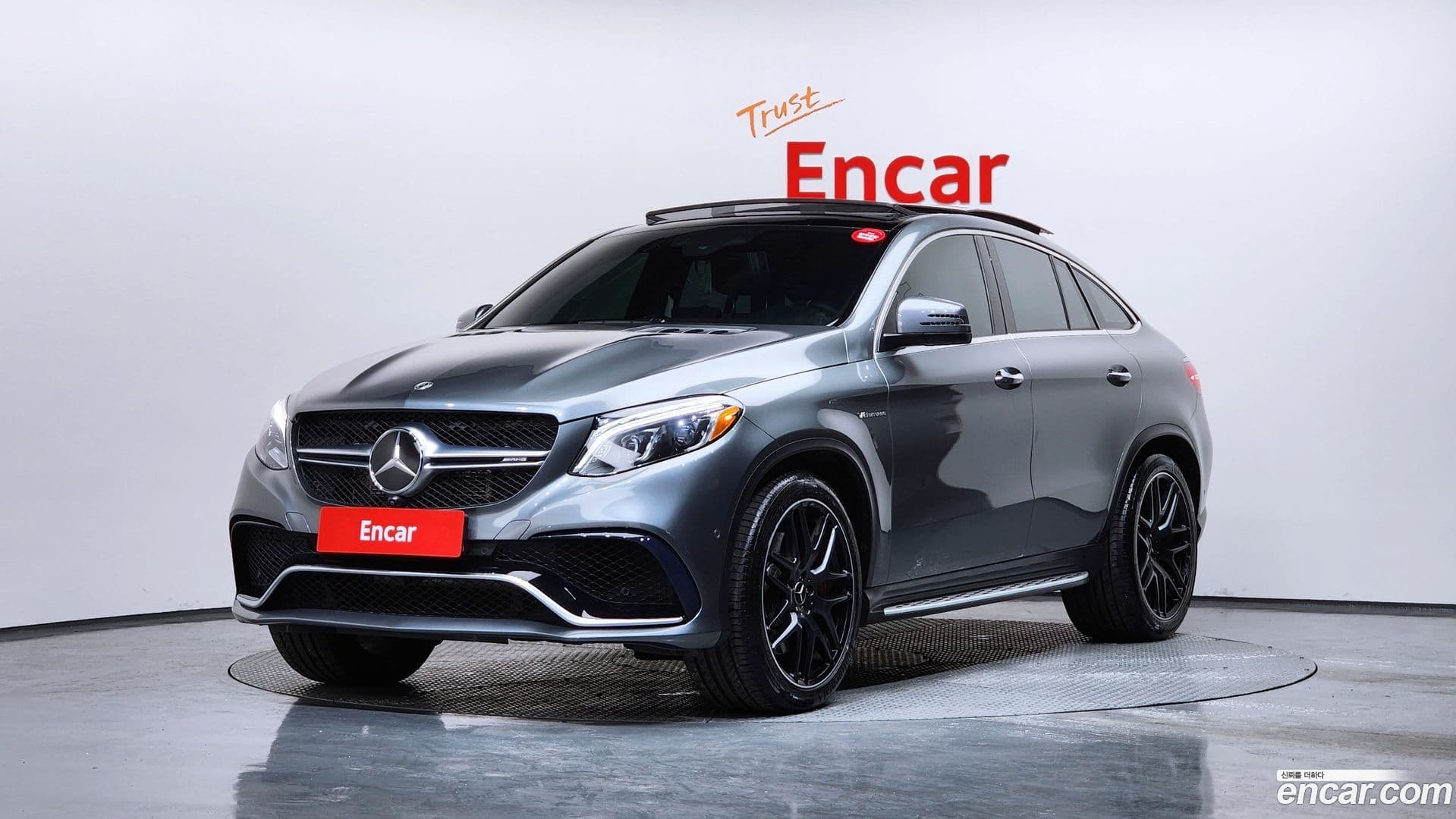 Main__Slider__Photo:GLE-Class Mercedes-Benz 2018.6-0
