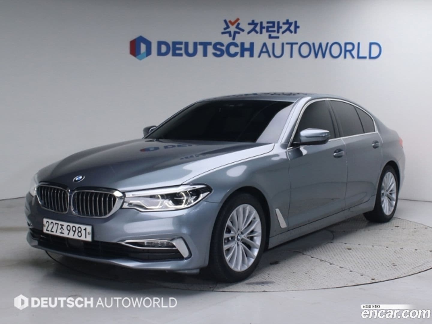 Main__Slider__Photo:5-Series BMW 2019.8-0