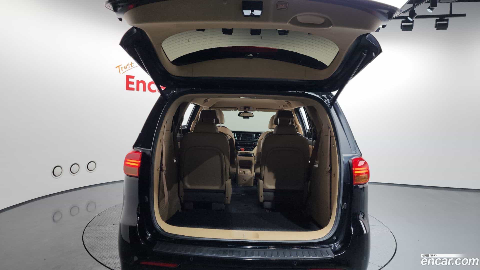 Canival Kia 2016.7-OPTION-024