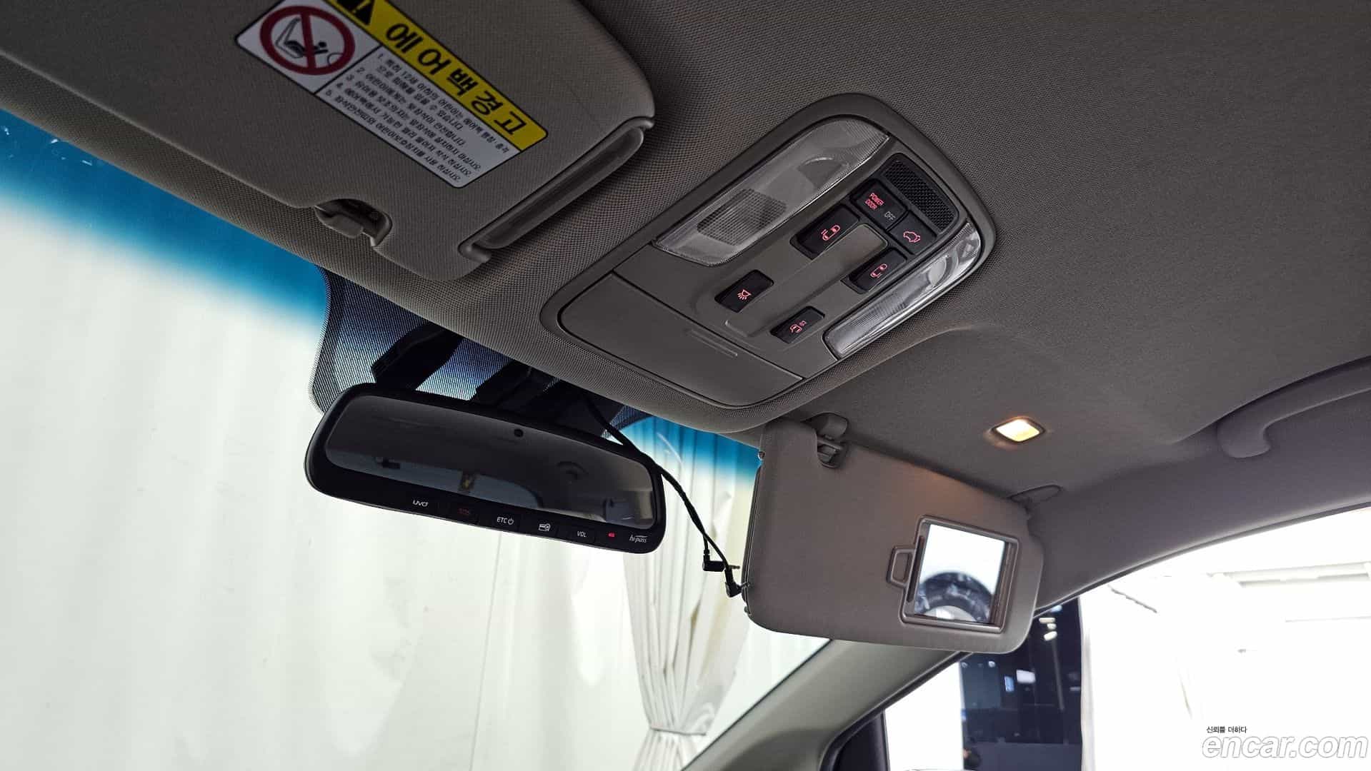 Canival Kia 2018.3-OPTION-023