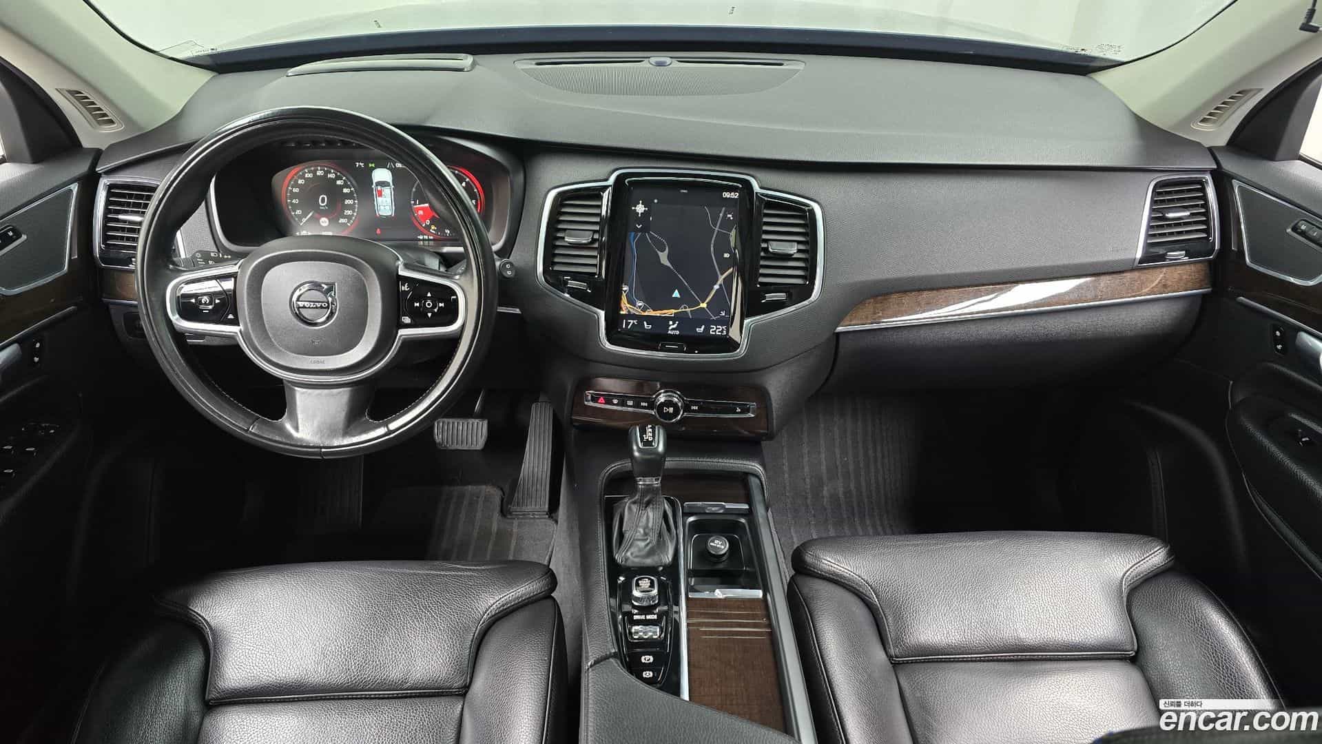 XC90 Volvo 2018.5-INNER-007
