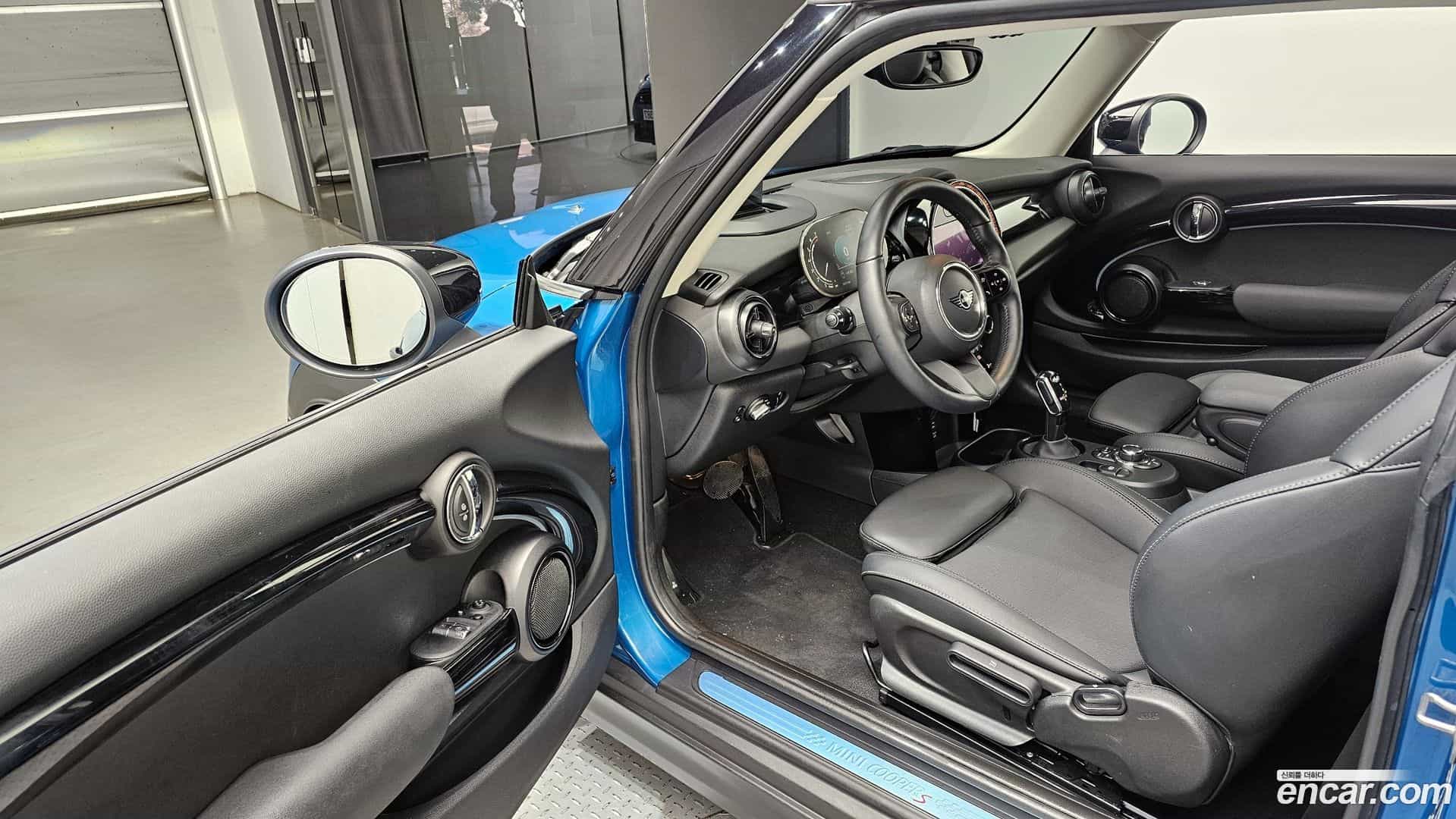 Cooper Mini 2022.0-INNER-010