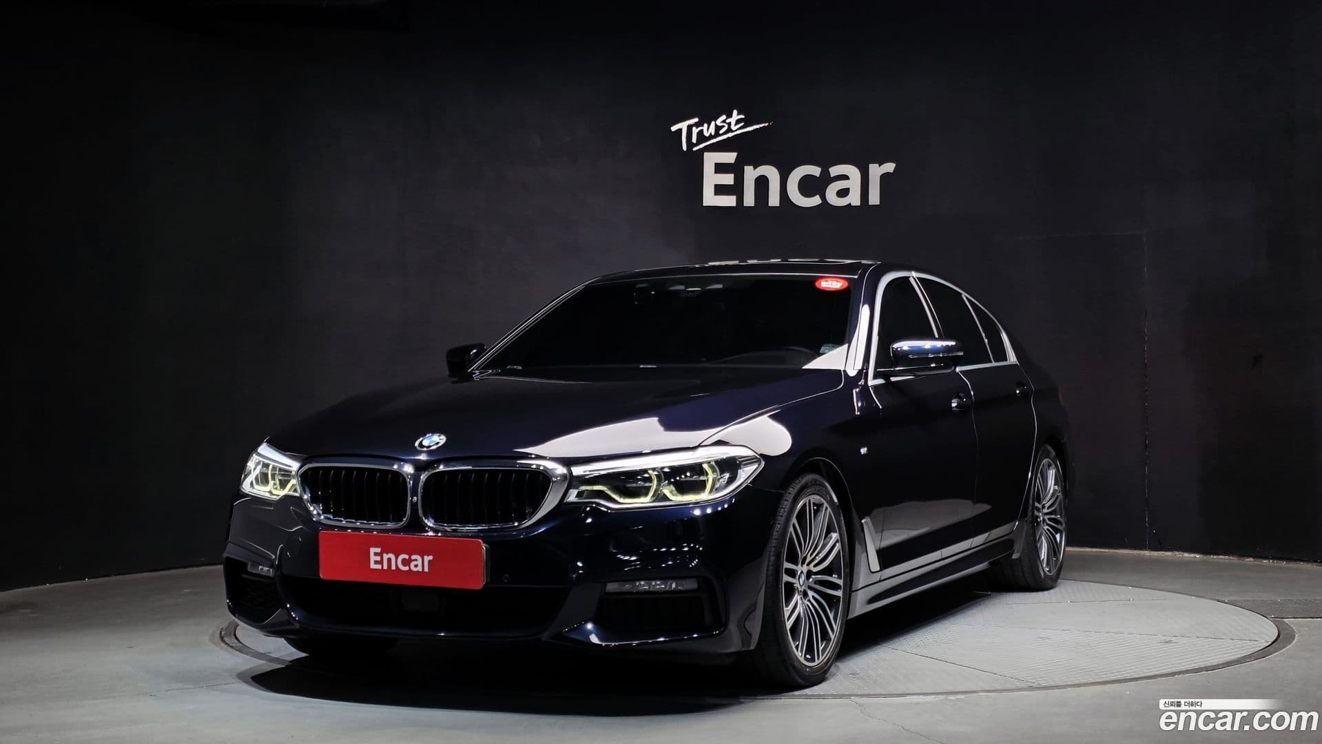 Main__Slider__Photo:5-Series BMW 2019.7-0