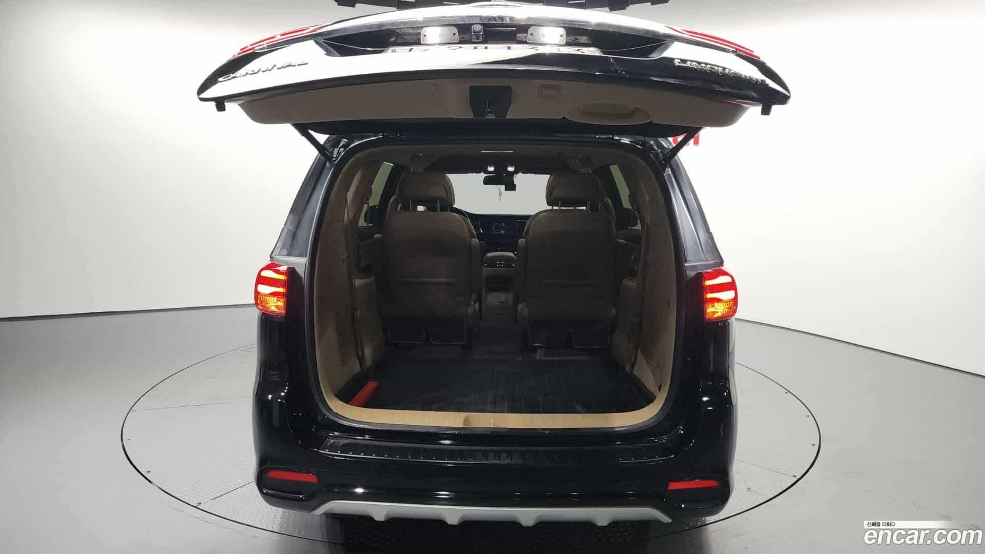 Canival Kia 2019.9-OPTION-024