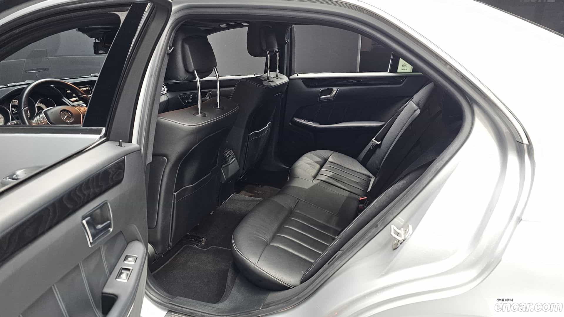 E-Class Mercedes-Benz 2015.2-OPTION-015