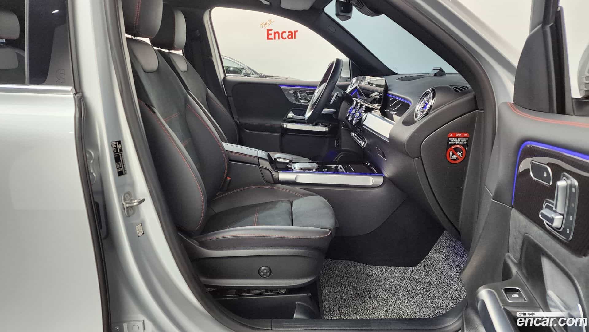 GLB-Class Mercedes-Benz 2023.9-OPTION-015