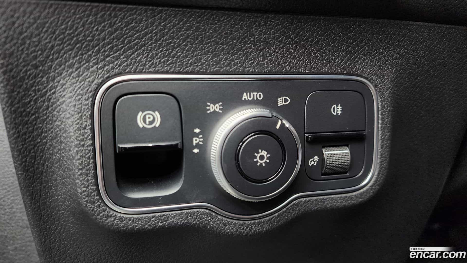 GLB-Class Mercedes-Benz 2023.9-OPTION-018