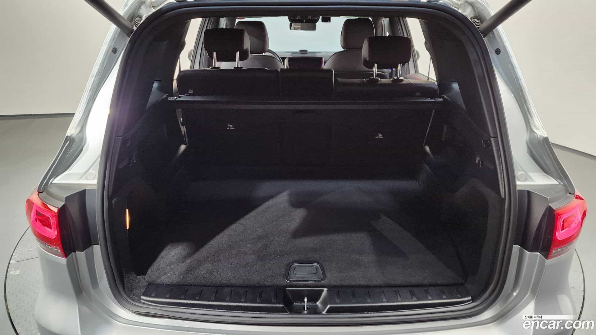 GLB-Class Mercedes-Benz 2023.9-OPTION-024