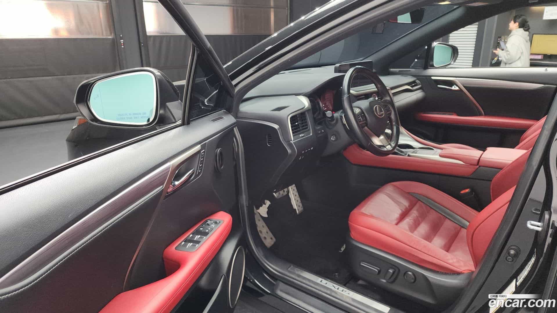 RX Lexus 2021.0-INNER-010
