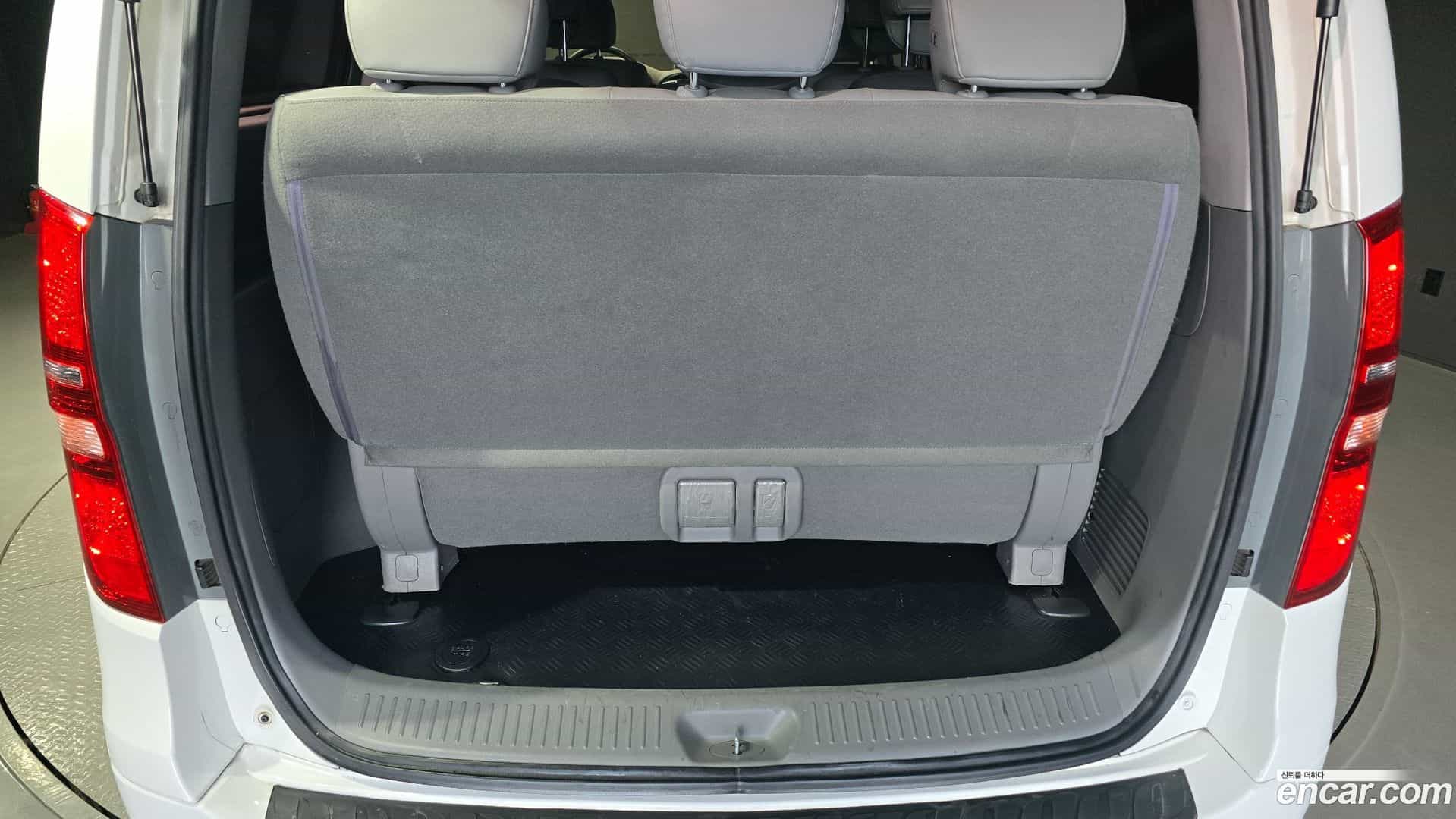 Starex Hyundai 2017.7-OPTION-024
