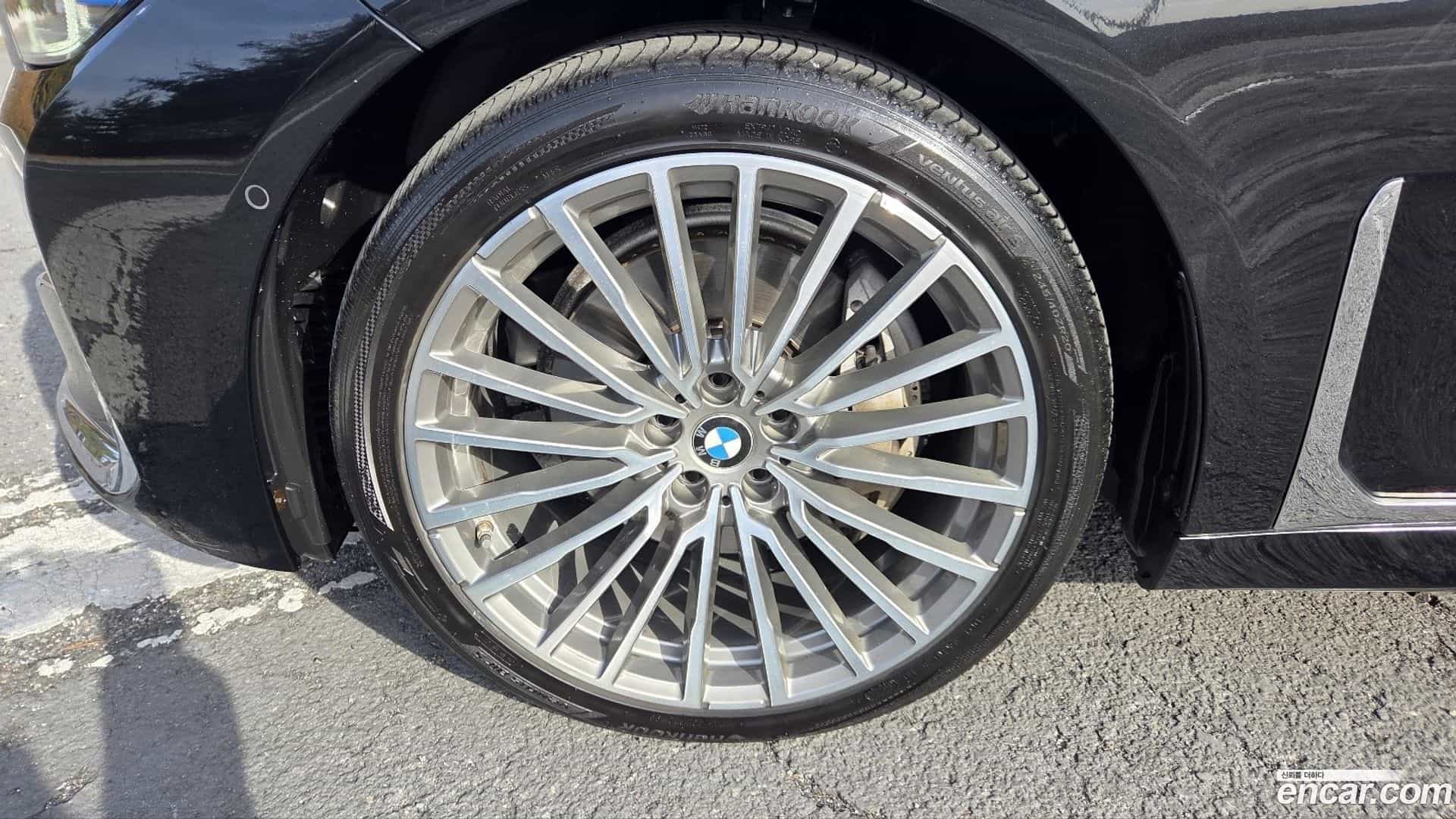 7-Series BMW 2022.5-OUTER-005