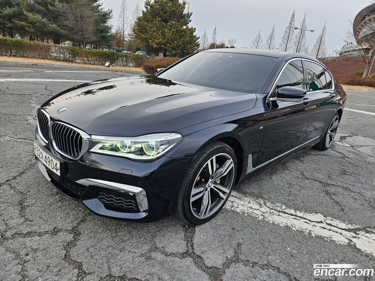 Main__Slider__Photo:7-Series BMW 2019.4-0