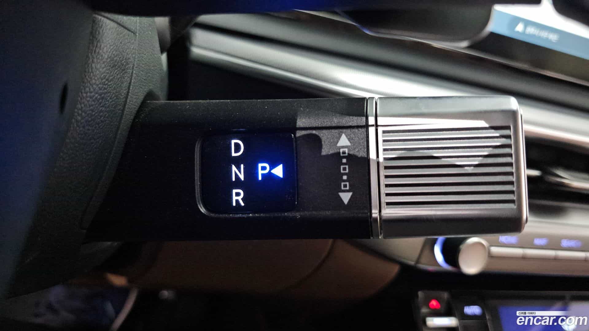 Grandeur Hyundai 2023.2-INNER-009