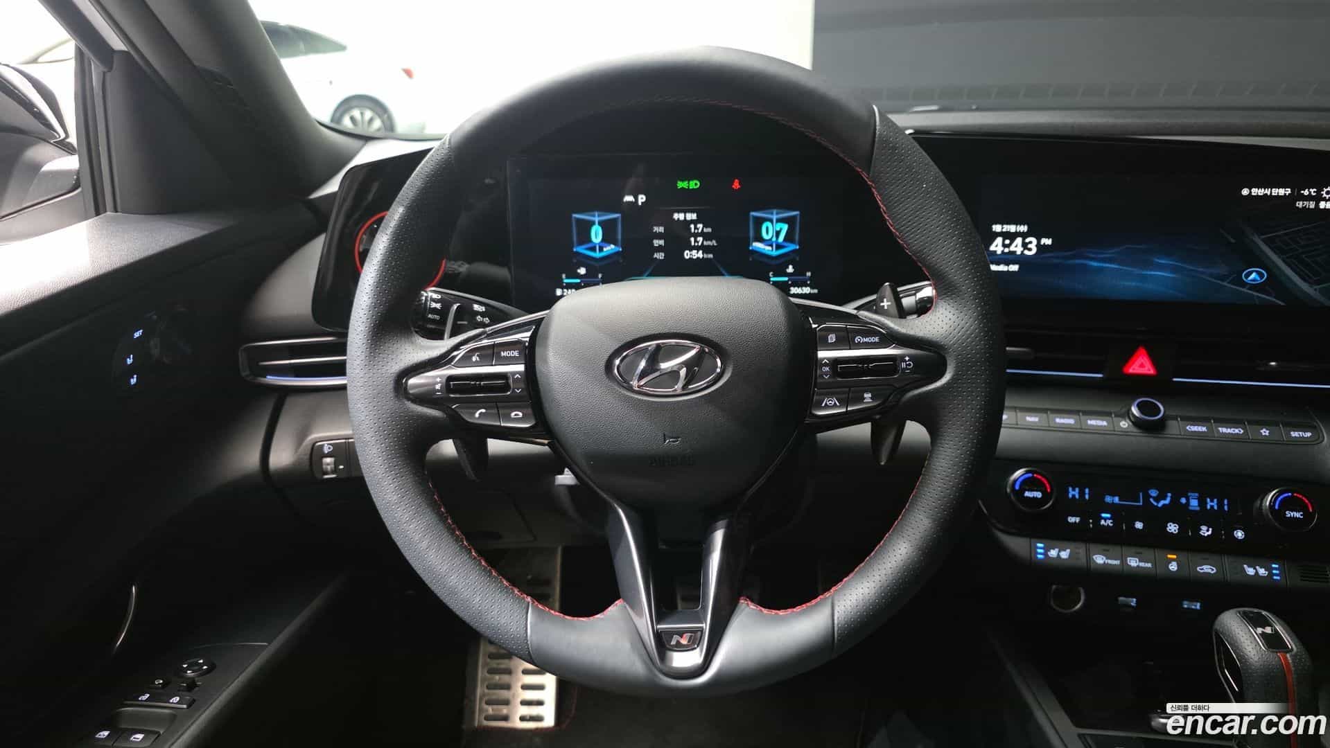 AVANTE Hyundai 2023.0-OPTION-017