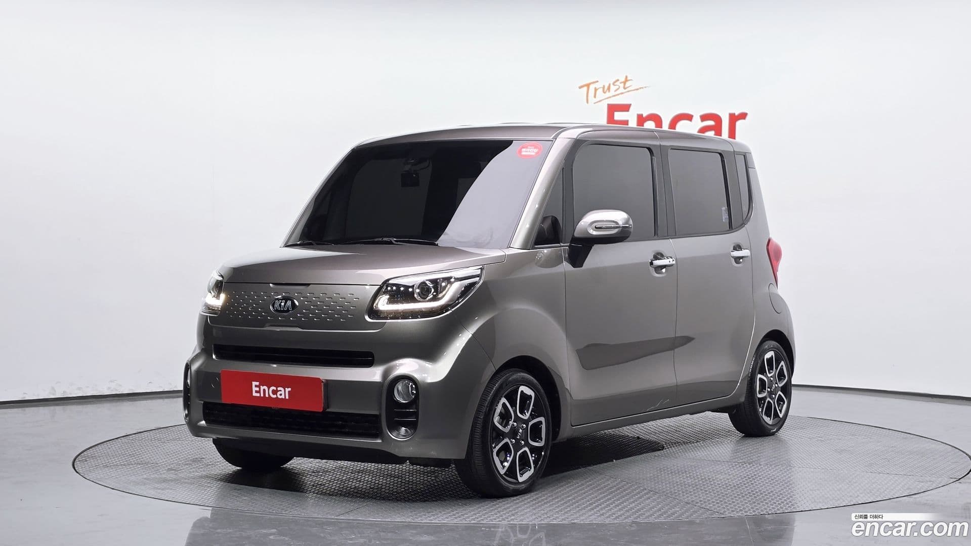 Main__Slider__Photo:RAY Kia 2021.4-0