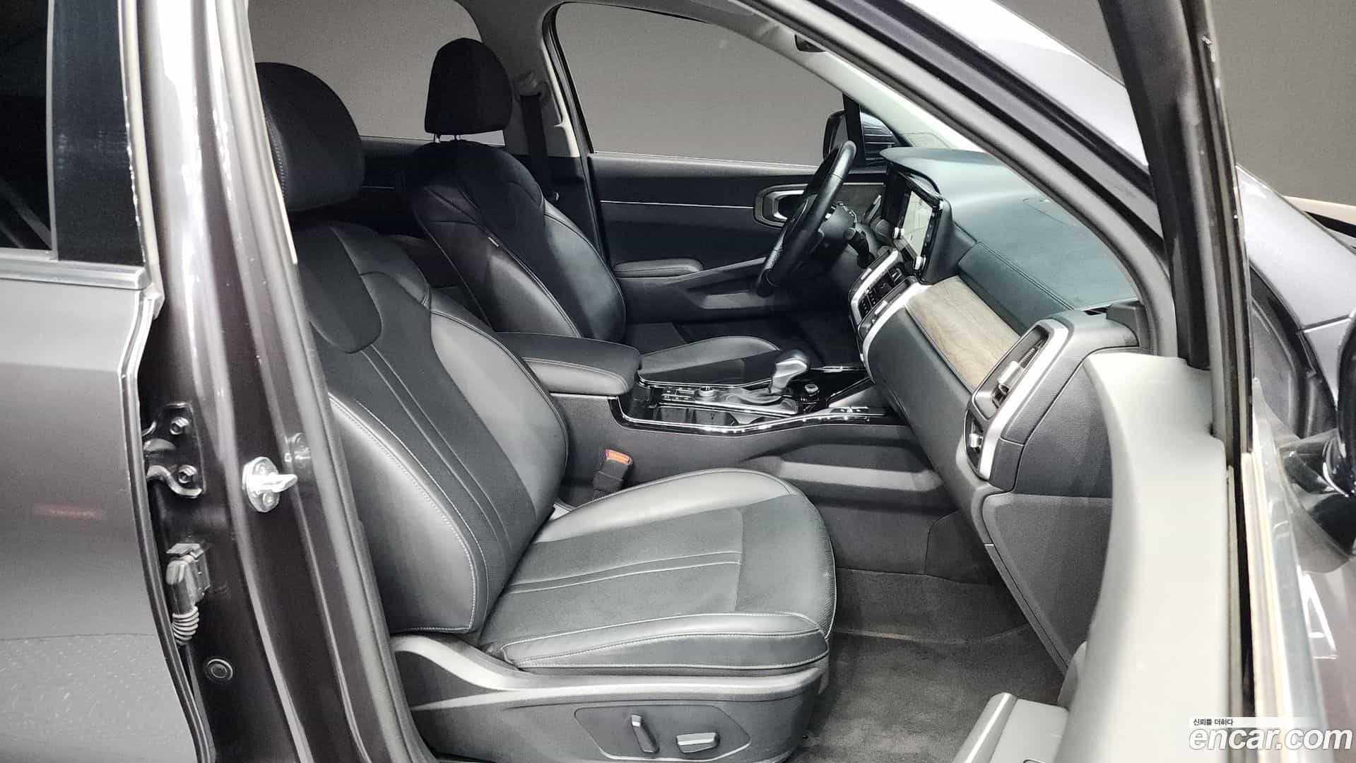 Sorento Kia 2022.0-OPTION-015