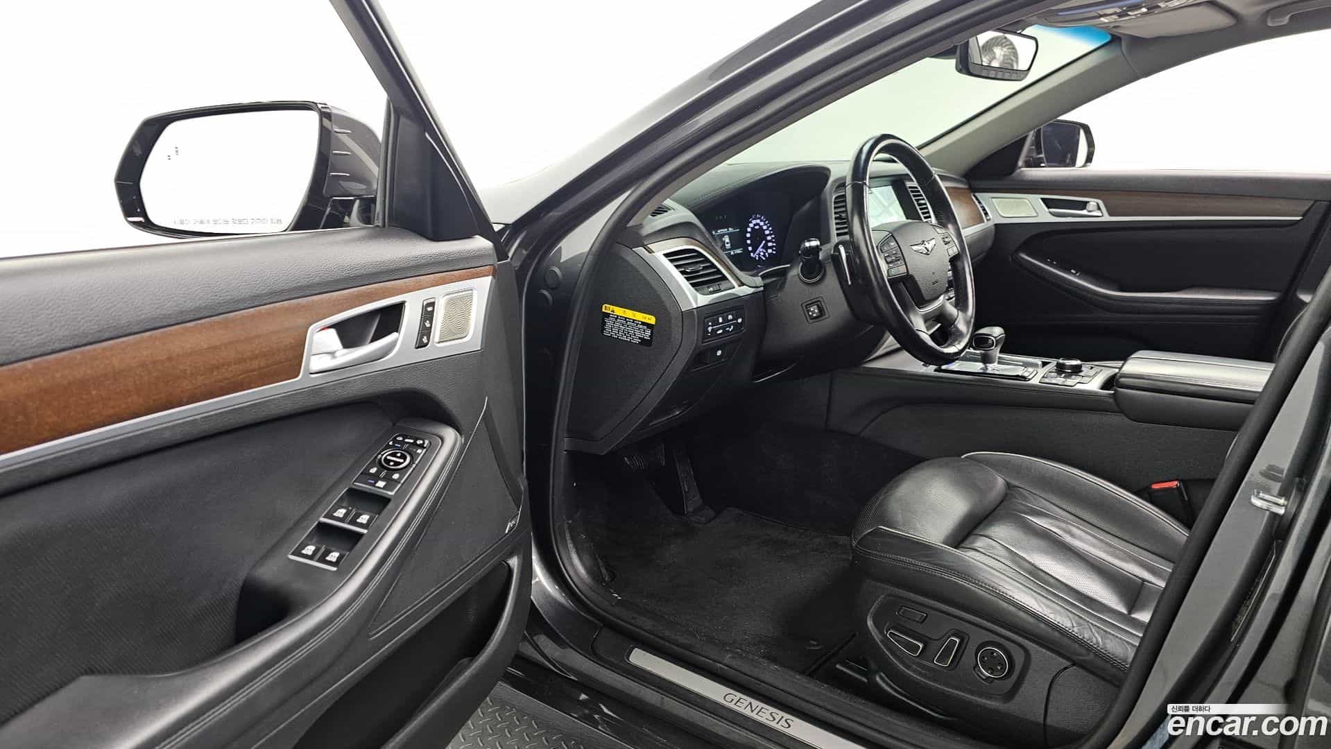 G80 Genesis 2017.2-OPTION-015