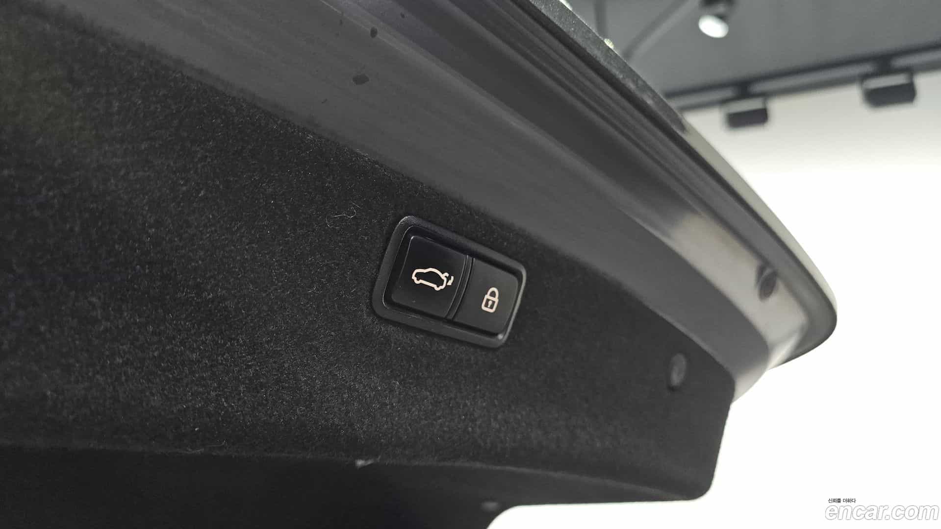 G80 Genesis 2017.2-OPTION-024