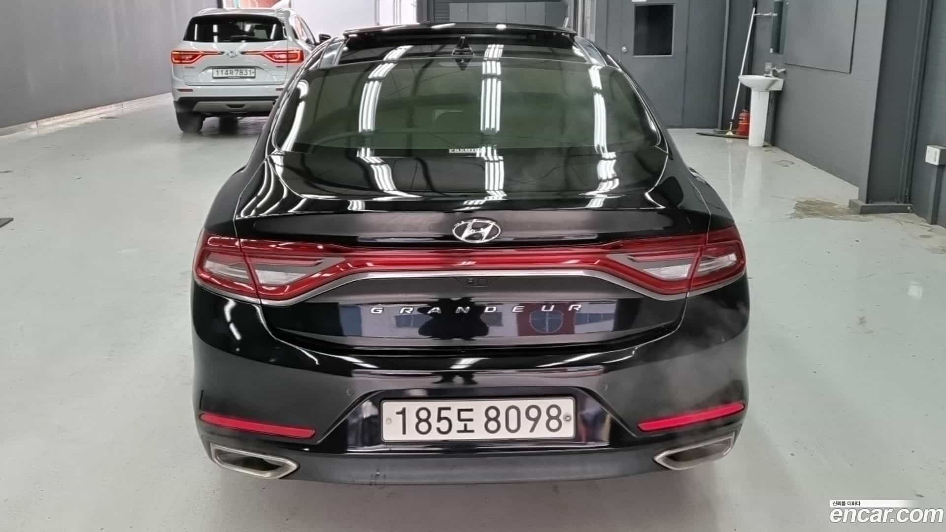 Grandeur Hyundai 2019.0-OUTER-004
