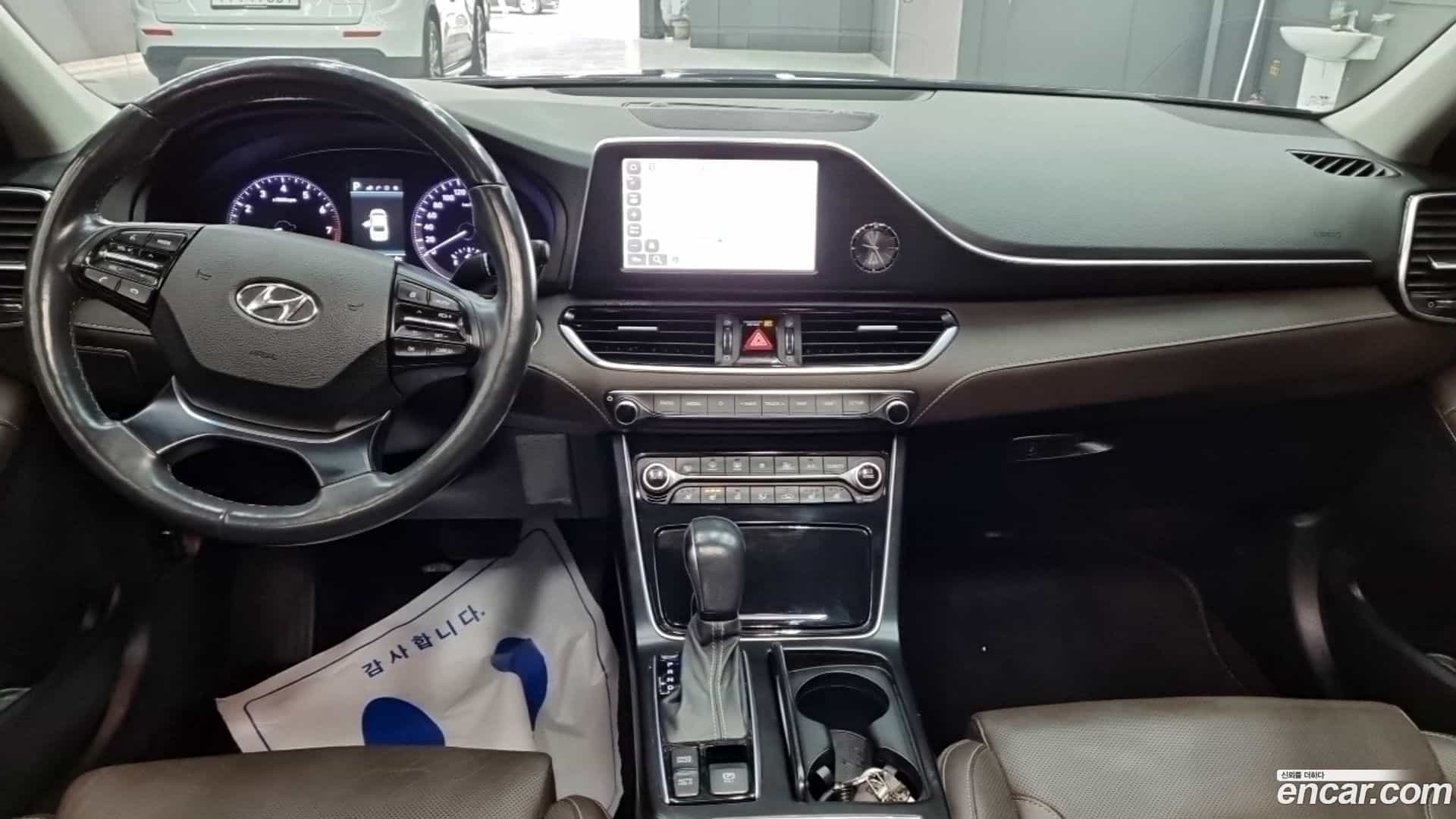 Grandeur Hyundai 2019.0-INNER-006