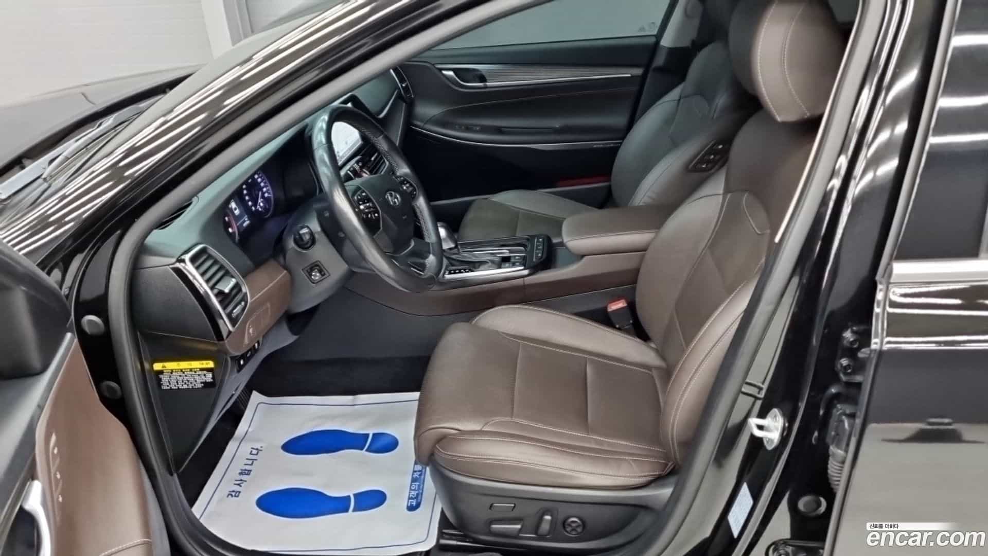 Grandeur Hyundai 2019.0-INNER-007