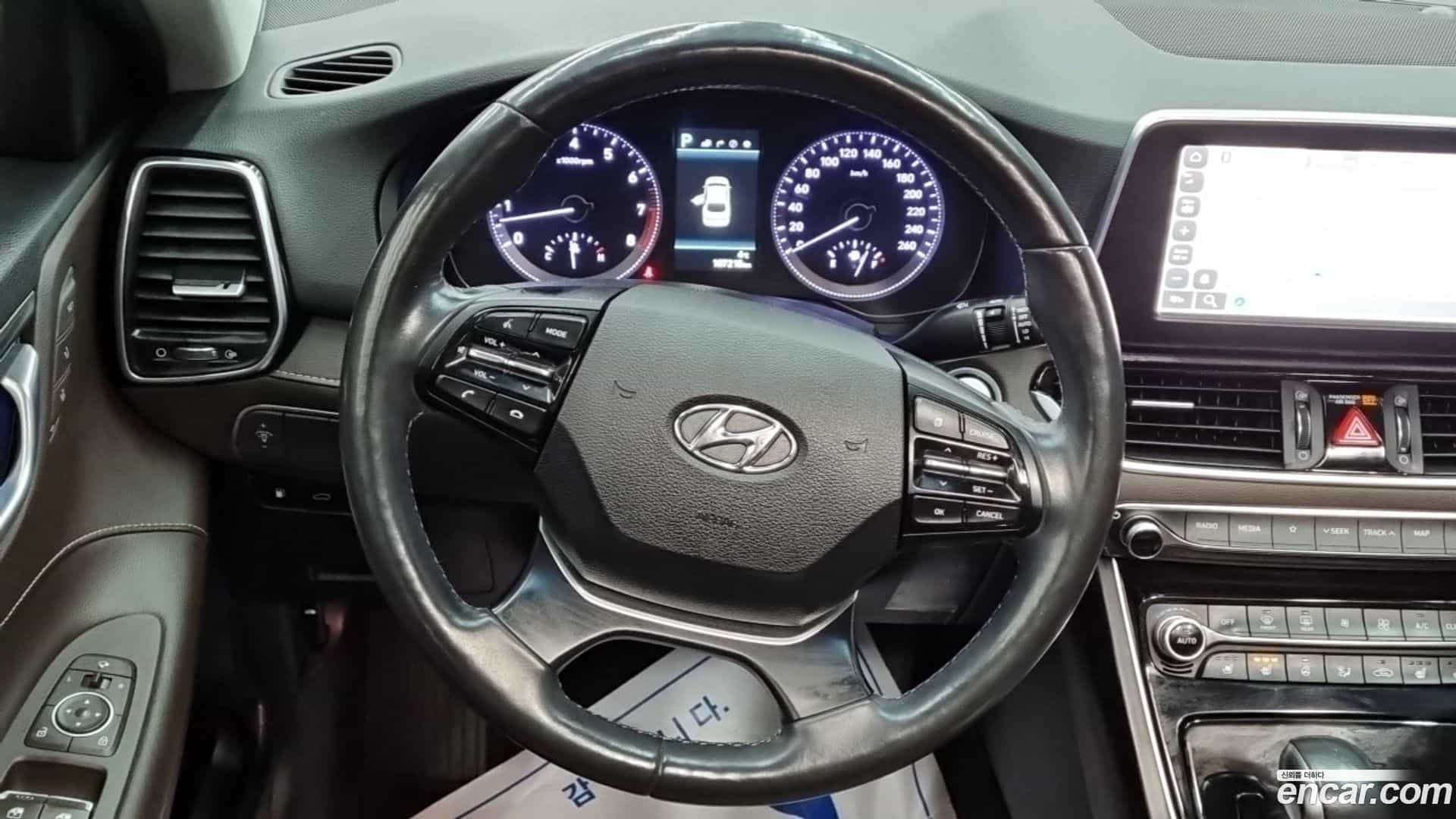 Grandeur Hyundai 2019.0-INNER-009