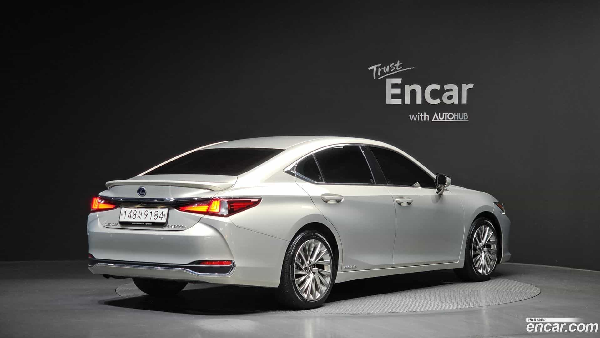 ES Lexus 2020.0-OUTER-002