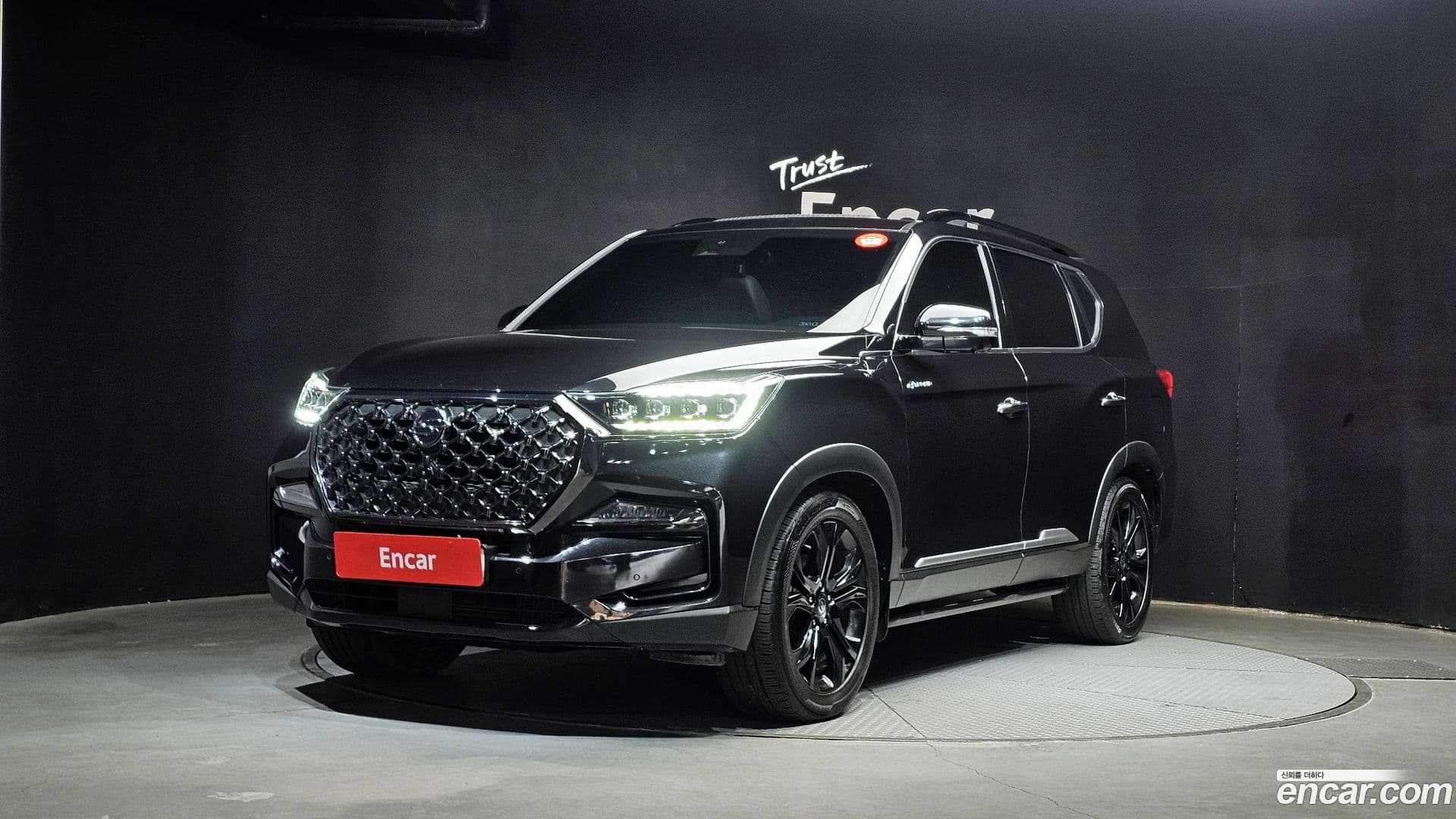 Main__Slider__Photo:Rexton KG Mobility 2021.6-0