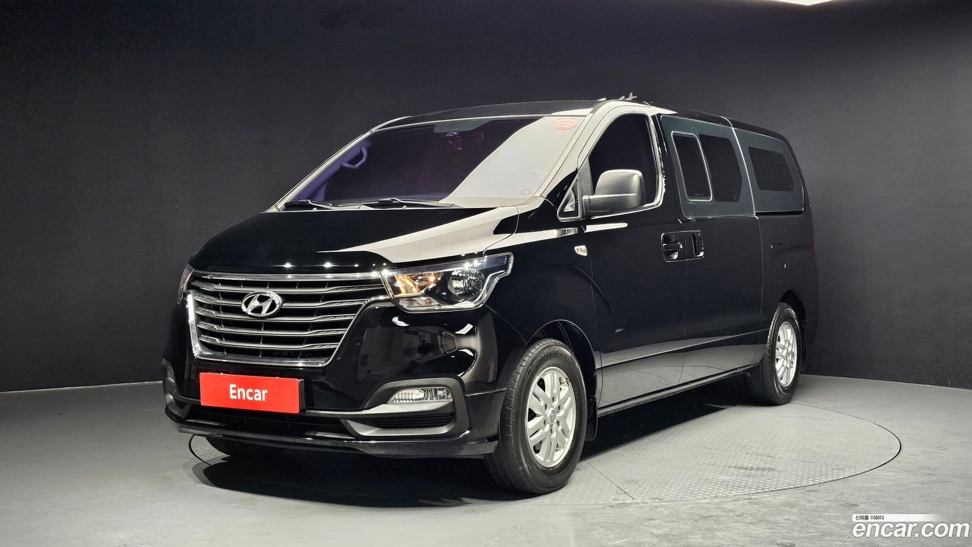 Main__Slider__Photo:Starex Hyundai 2018.0-0