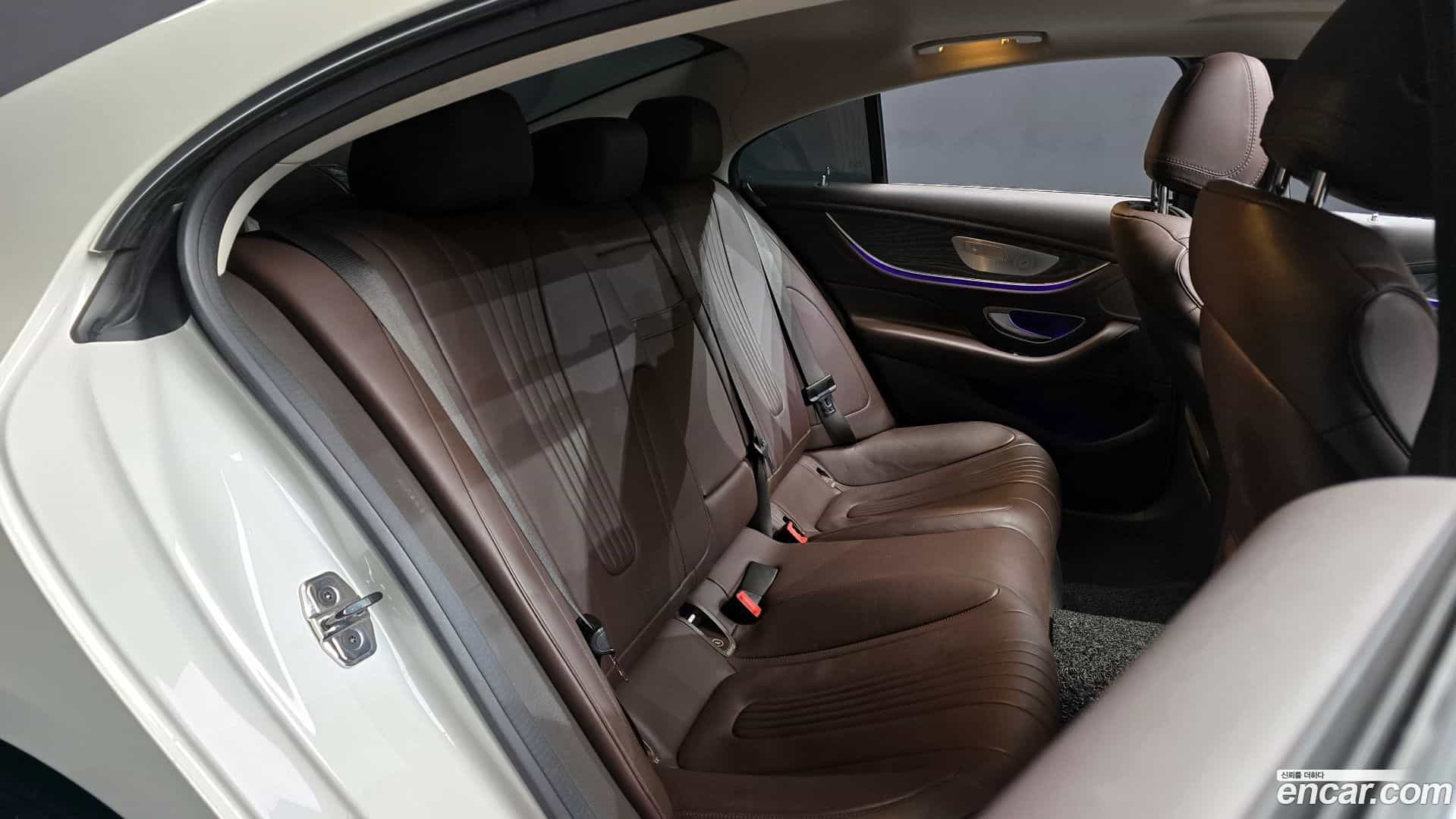 CLS-Class Mercedes-Benz 2020.10-OPTION-016