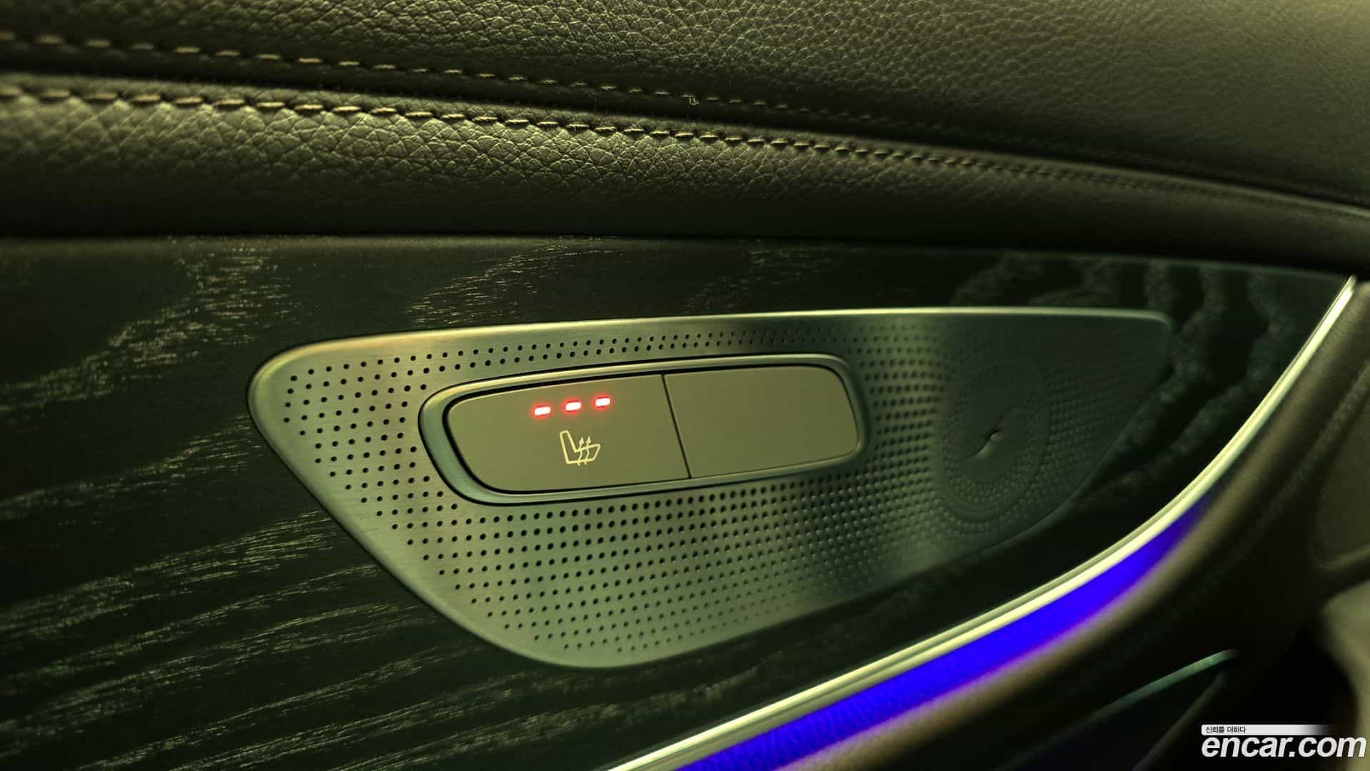 CLS-Class Mercedes-Benz 2020.10-OPTION-021