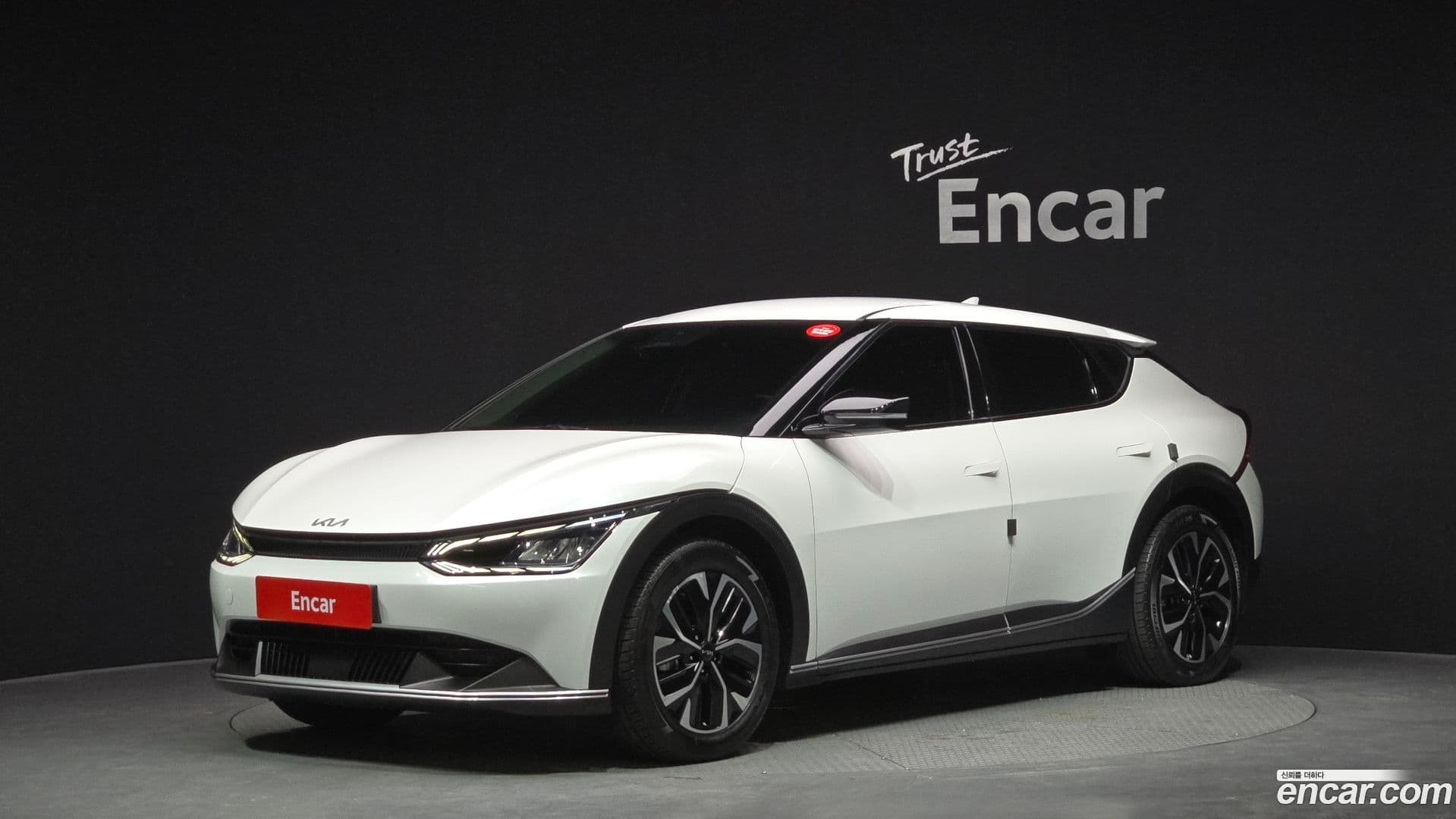 Main__Slider__Photo:EV6 Kia 2021.9-0