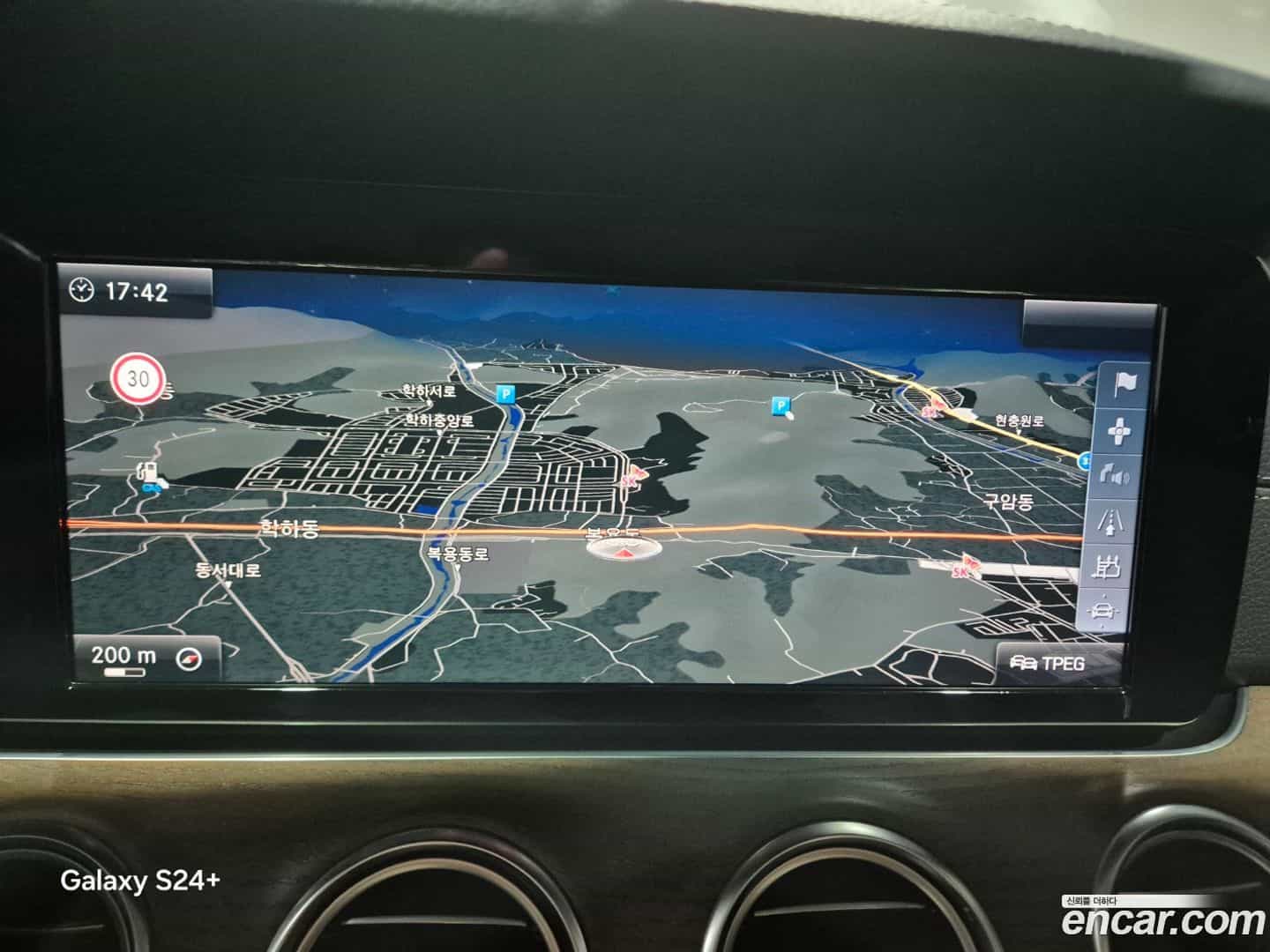 E-Class Mercedes-Benz 2017.2-OPTION-017