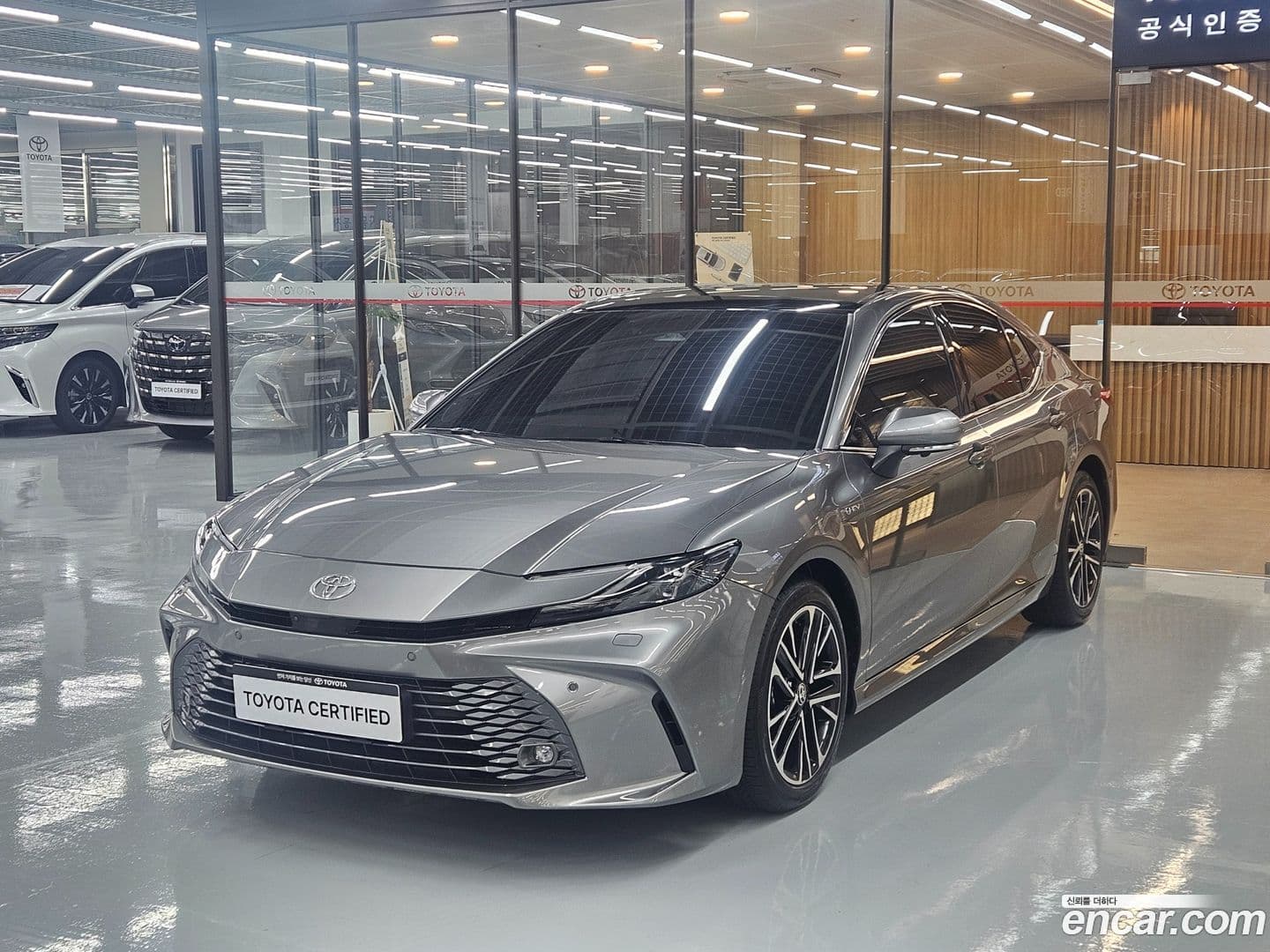Main__Slider__Photo:Camry Toyota 2025.6-0
